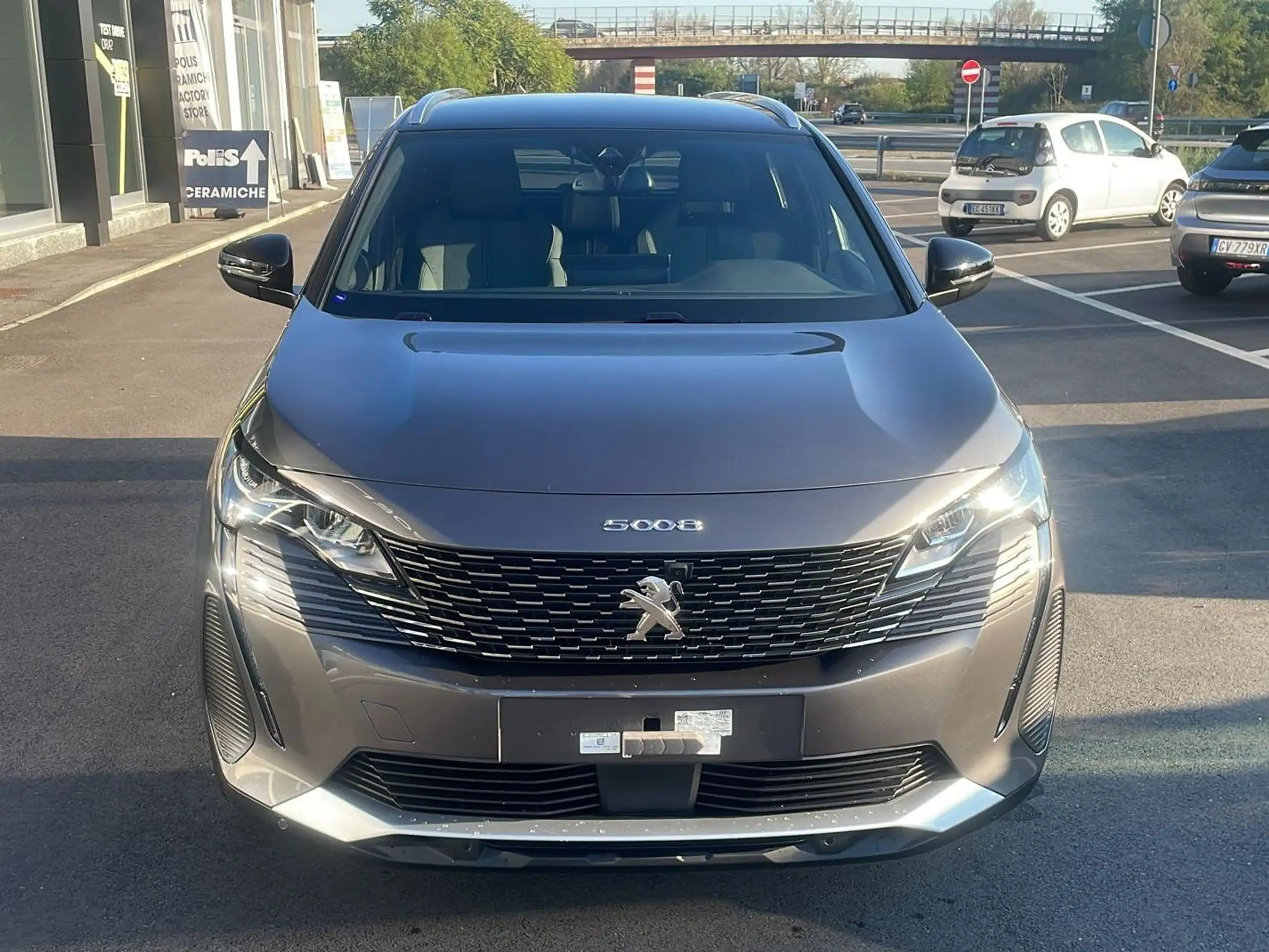 Peugeot - 5008