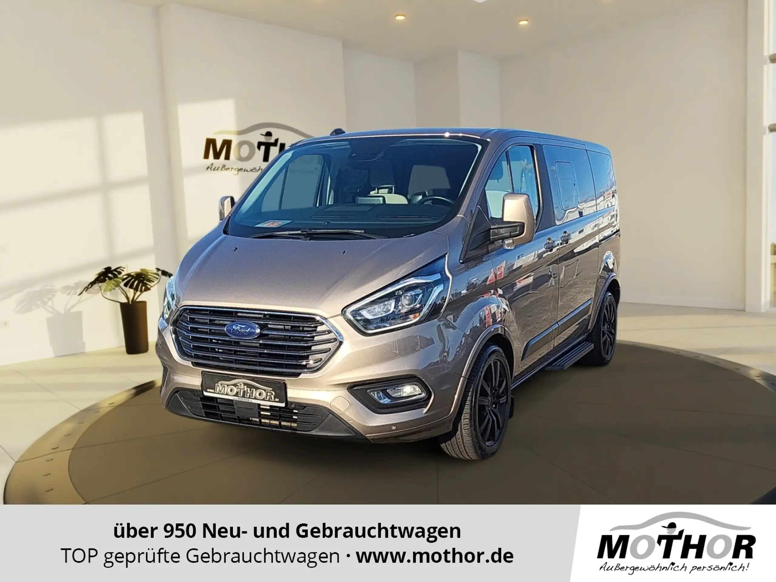 Ford Tourneo Custom 2020