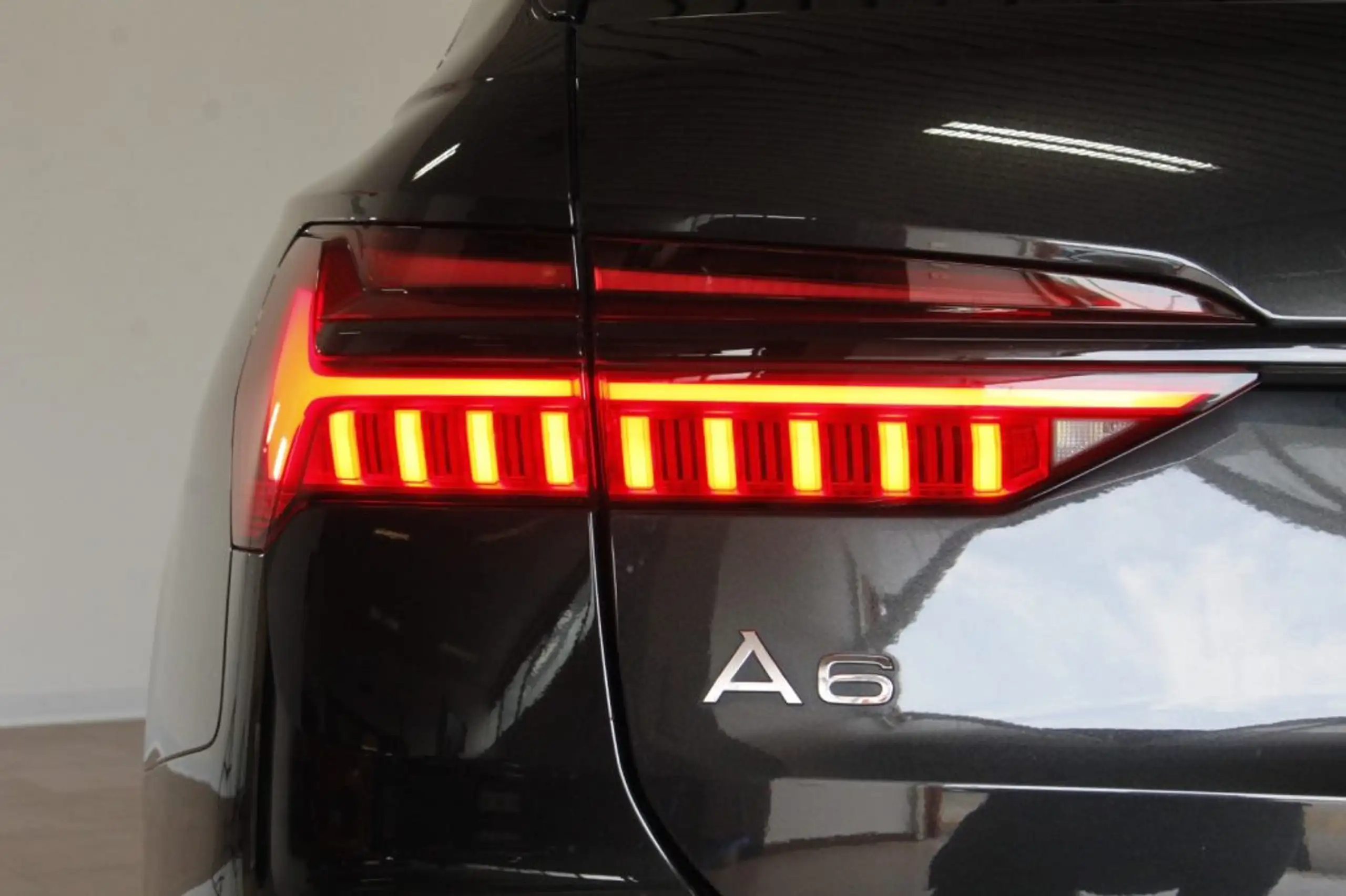 Audi - A6