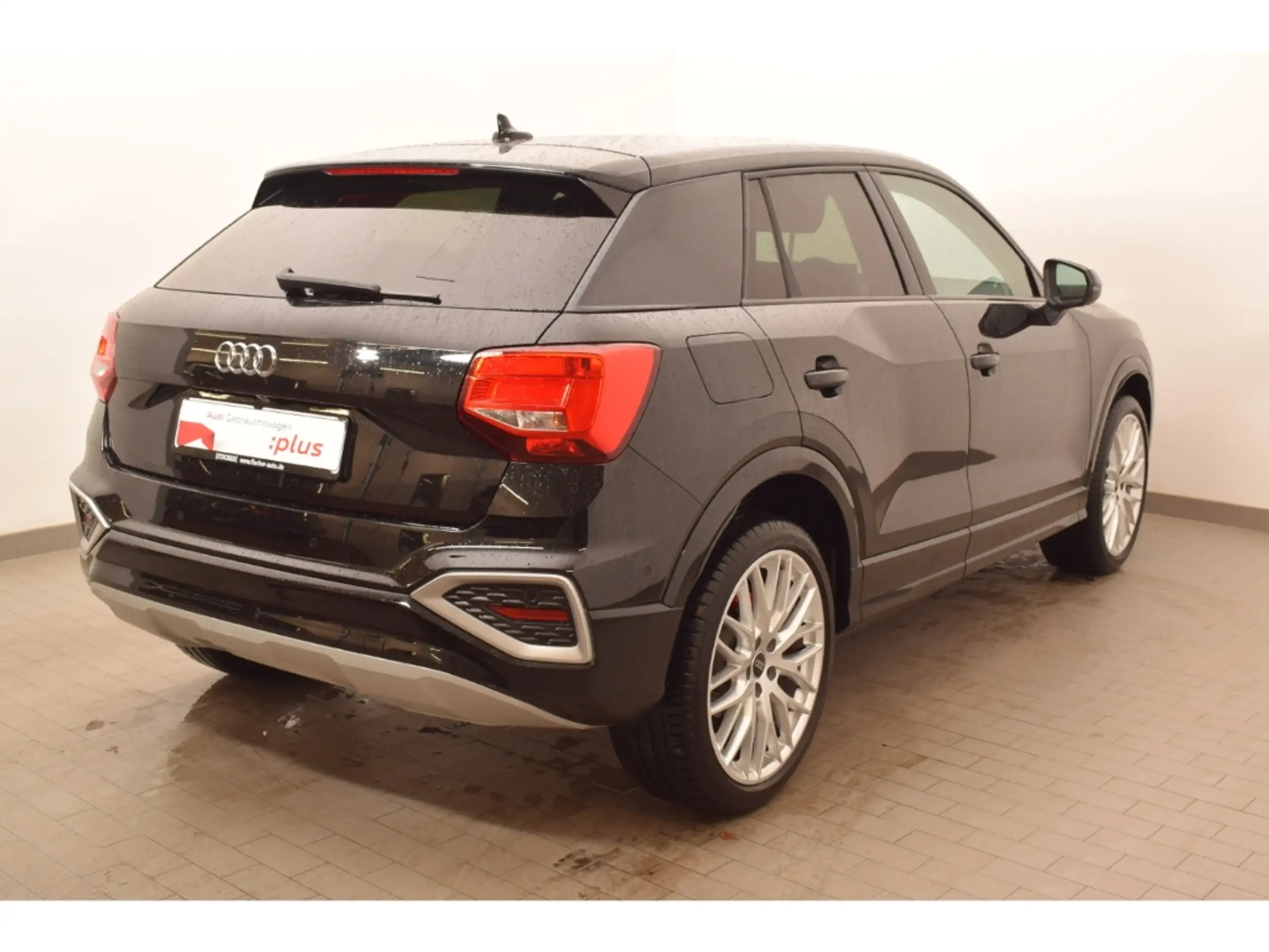 Audi - Q2