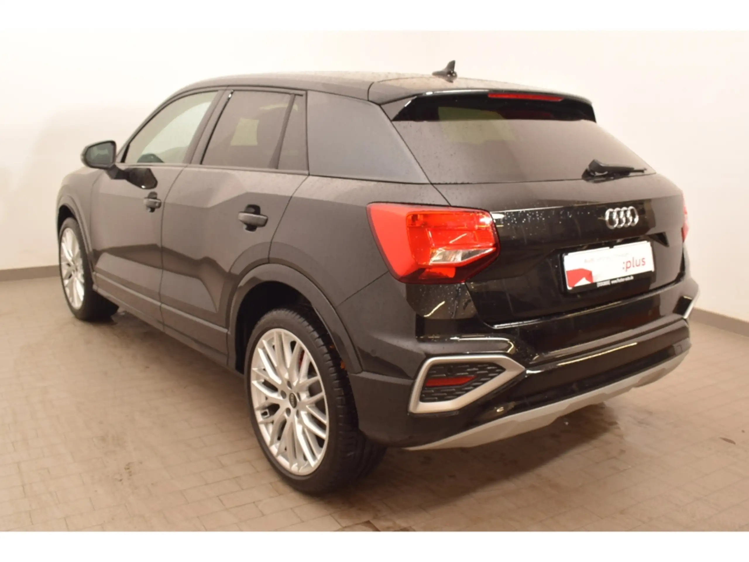 Audi - Q2