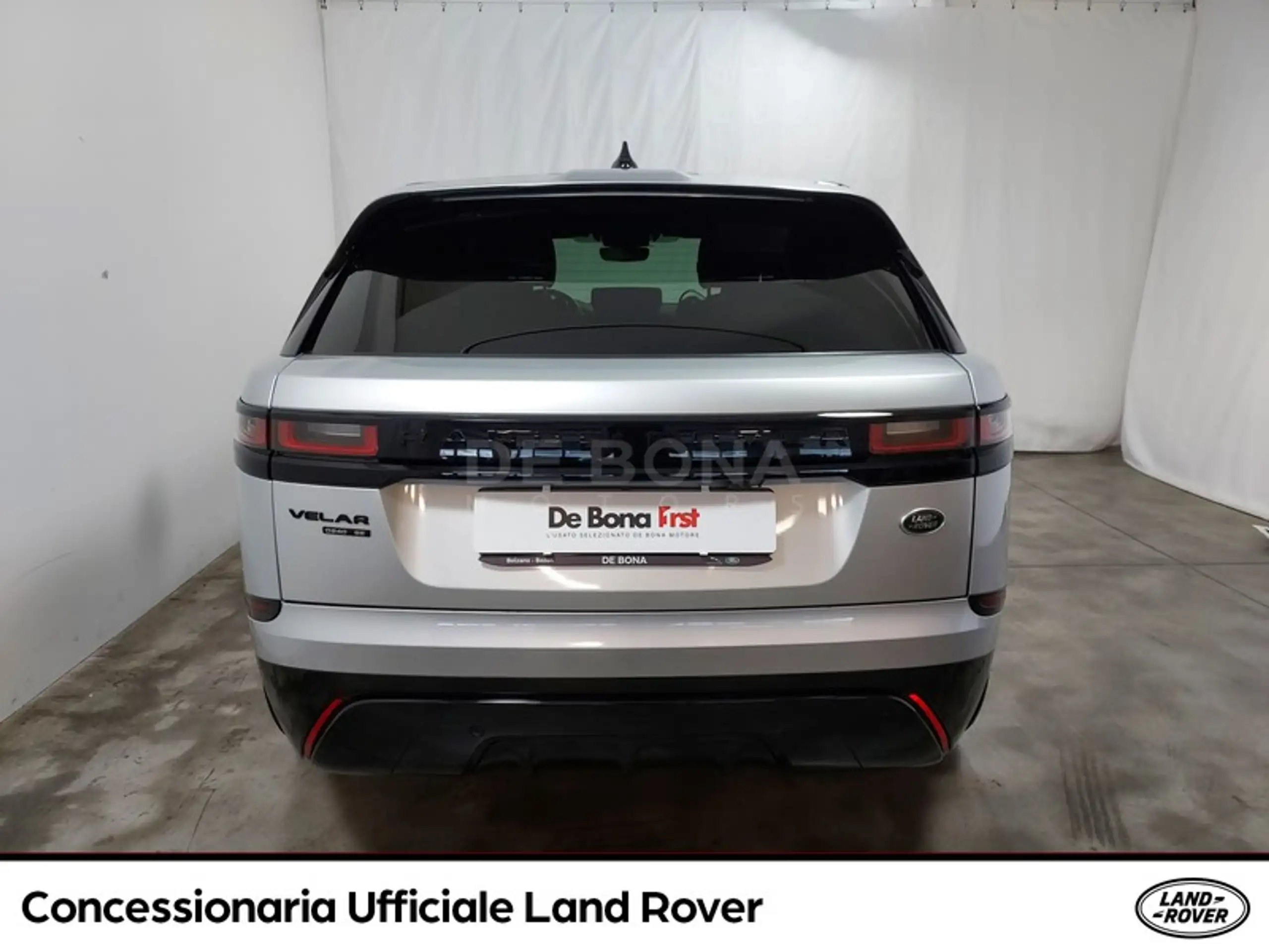 Land Rover - Range Rover Velar