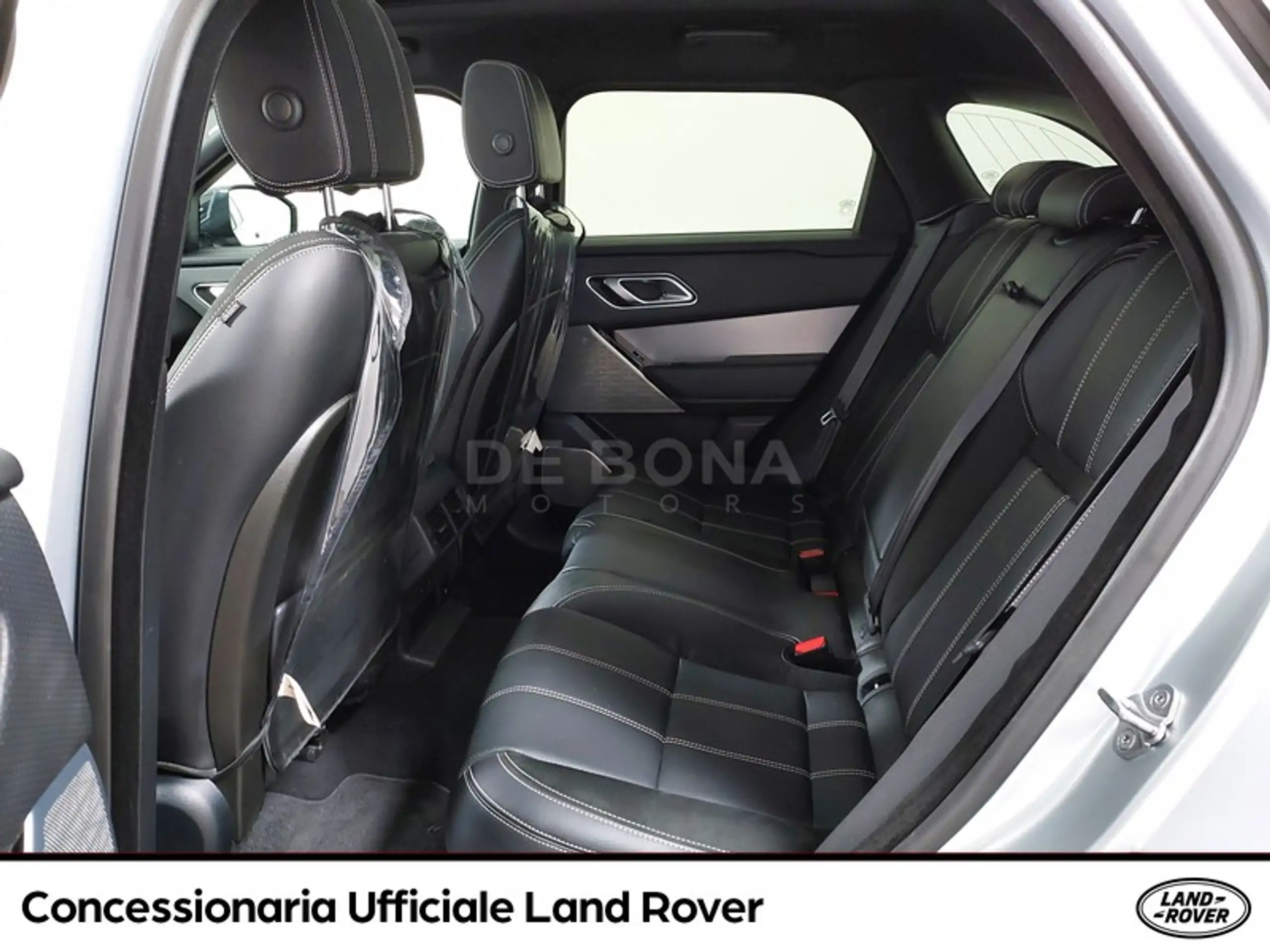 Land Rover - Range Rover Velar