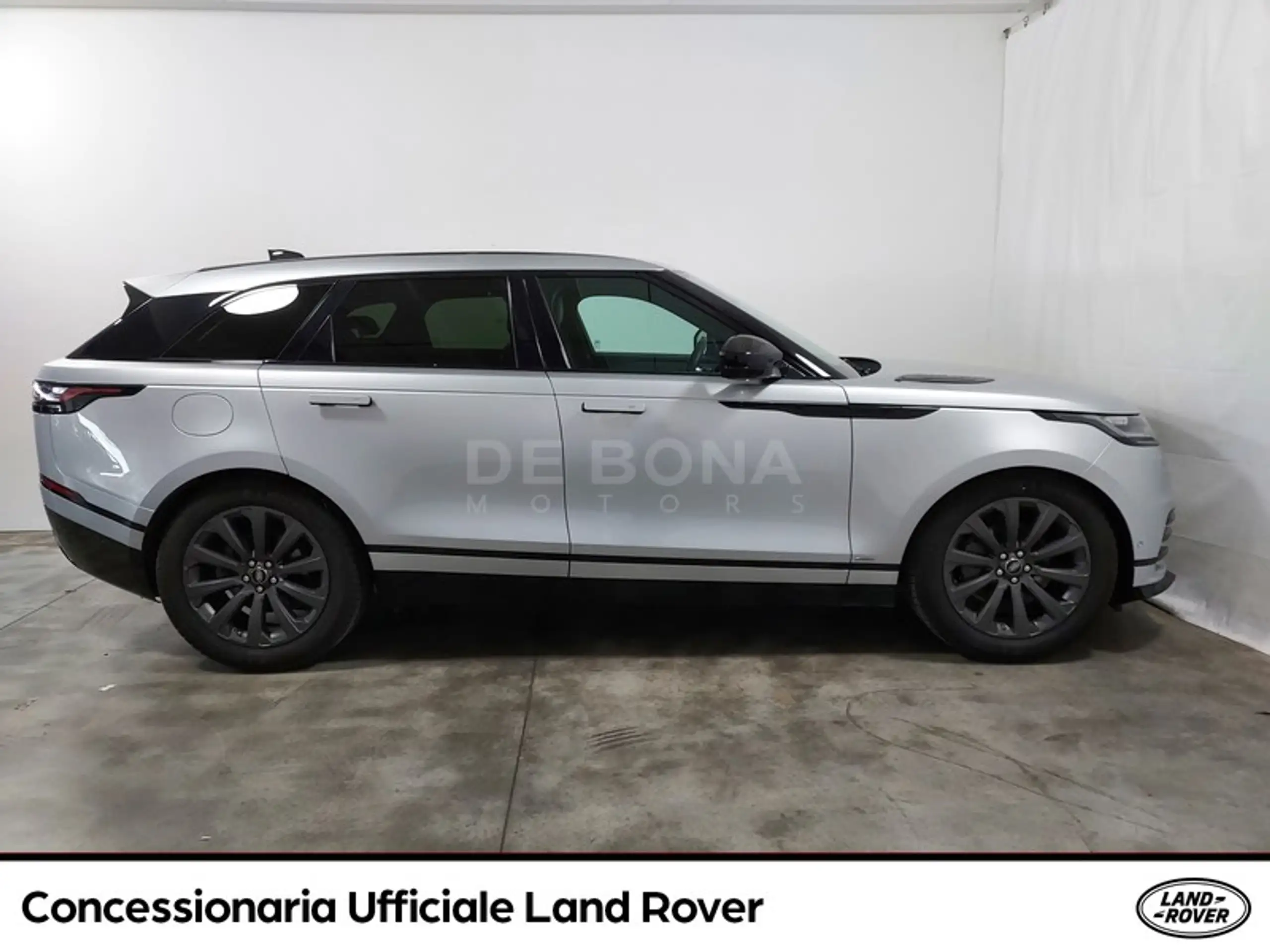 Land Rover - Range Rover Velar