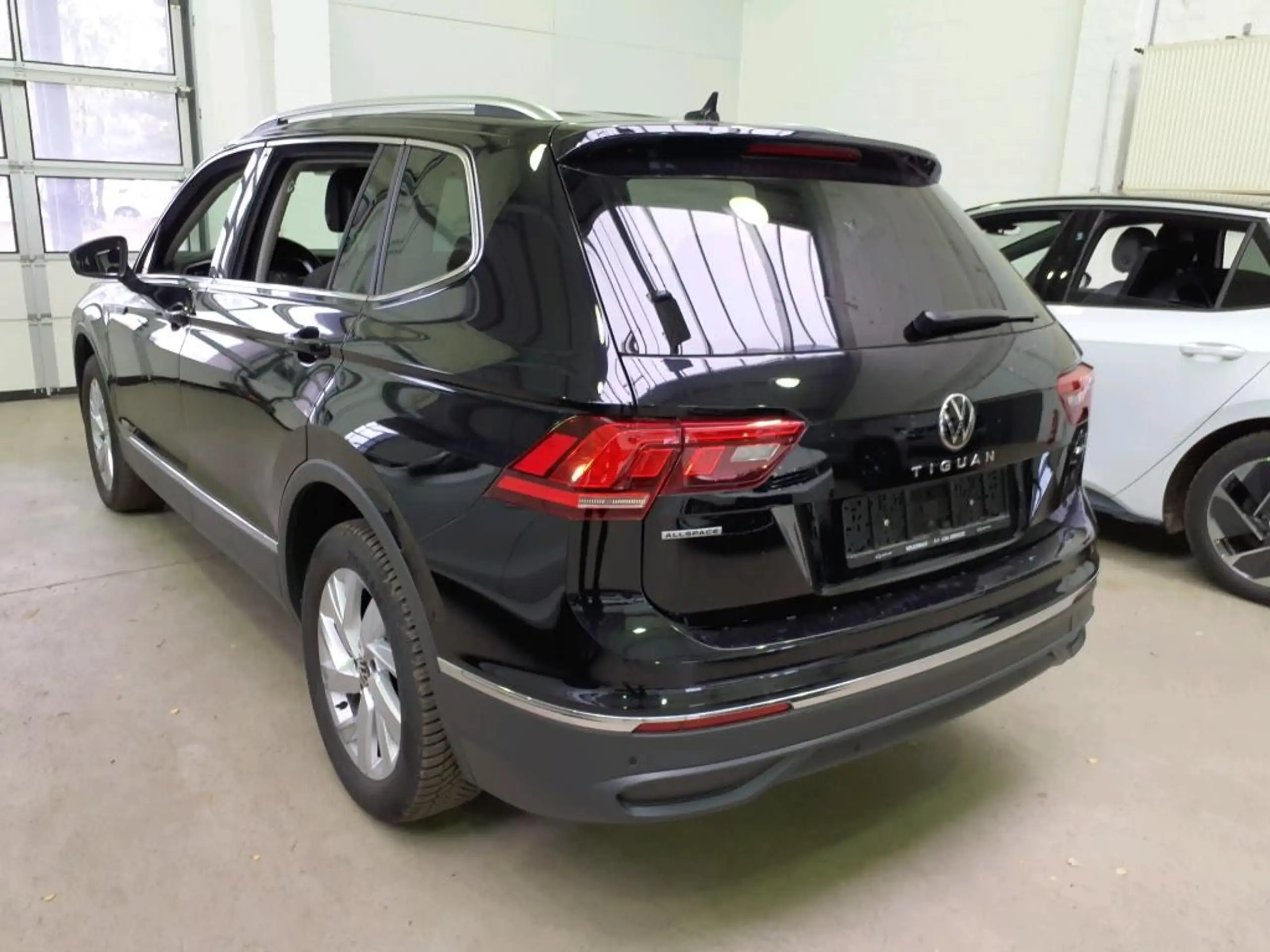 Volkswagen - Tiguan Allspace