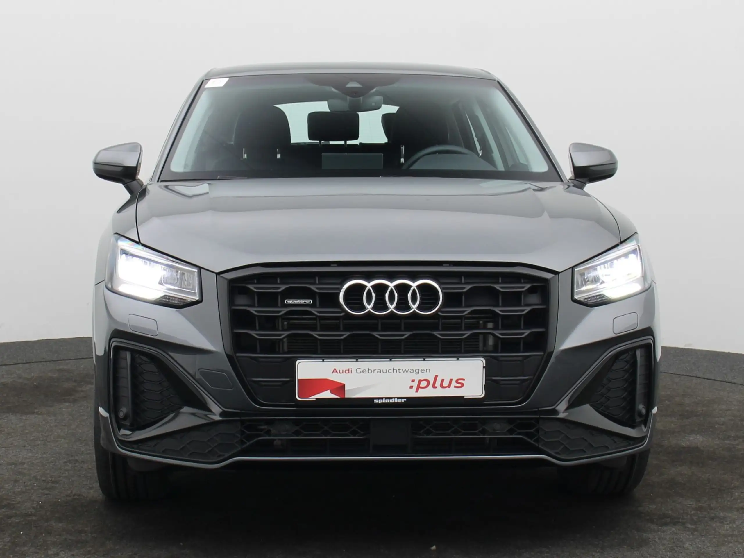 Audi - Q2