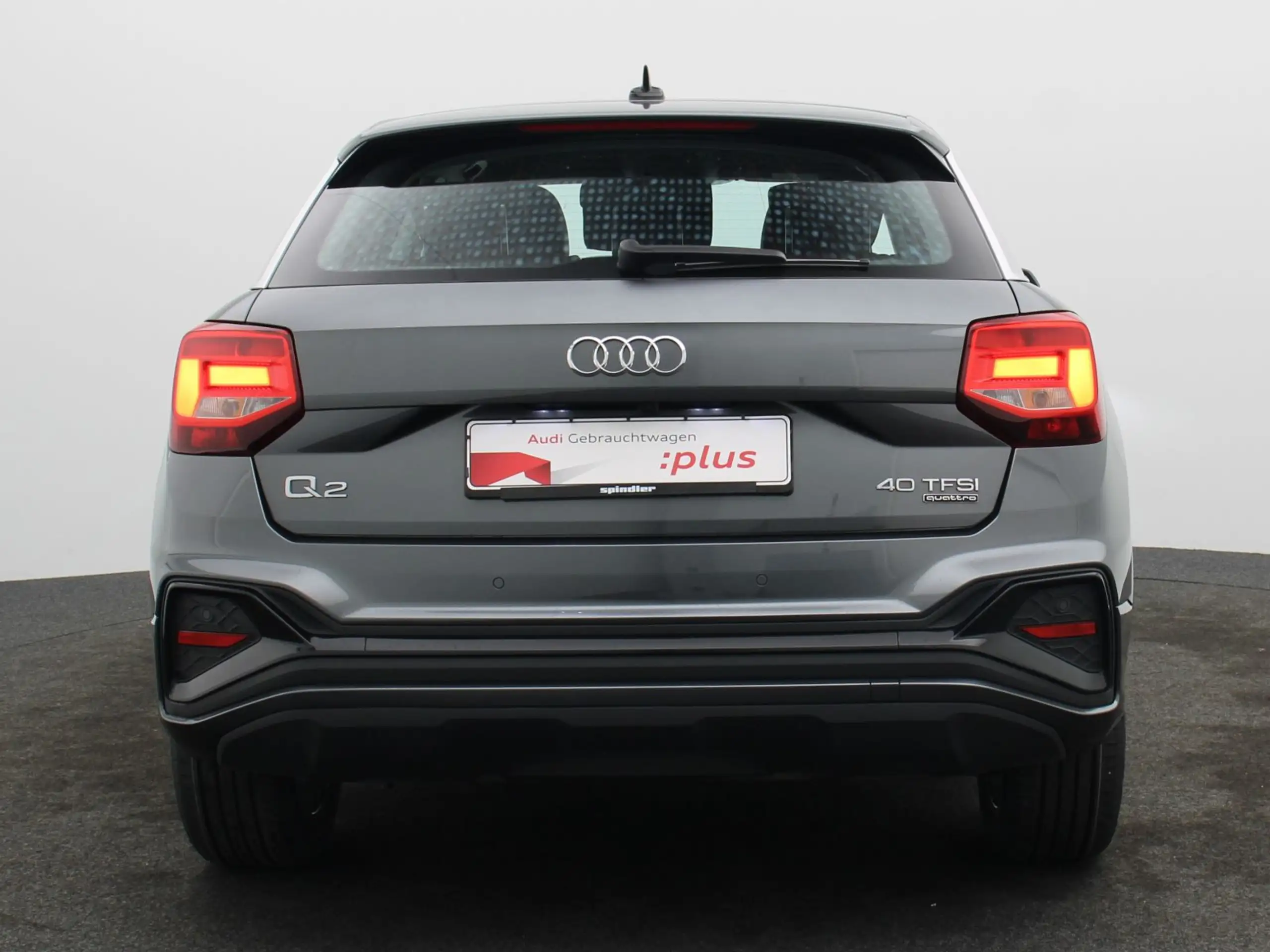 Audi - Q2