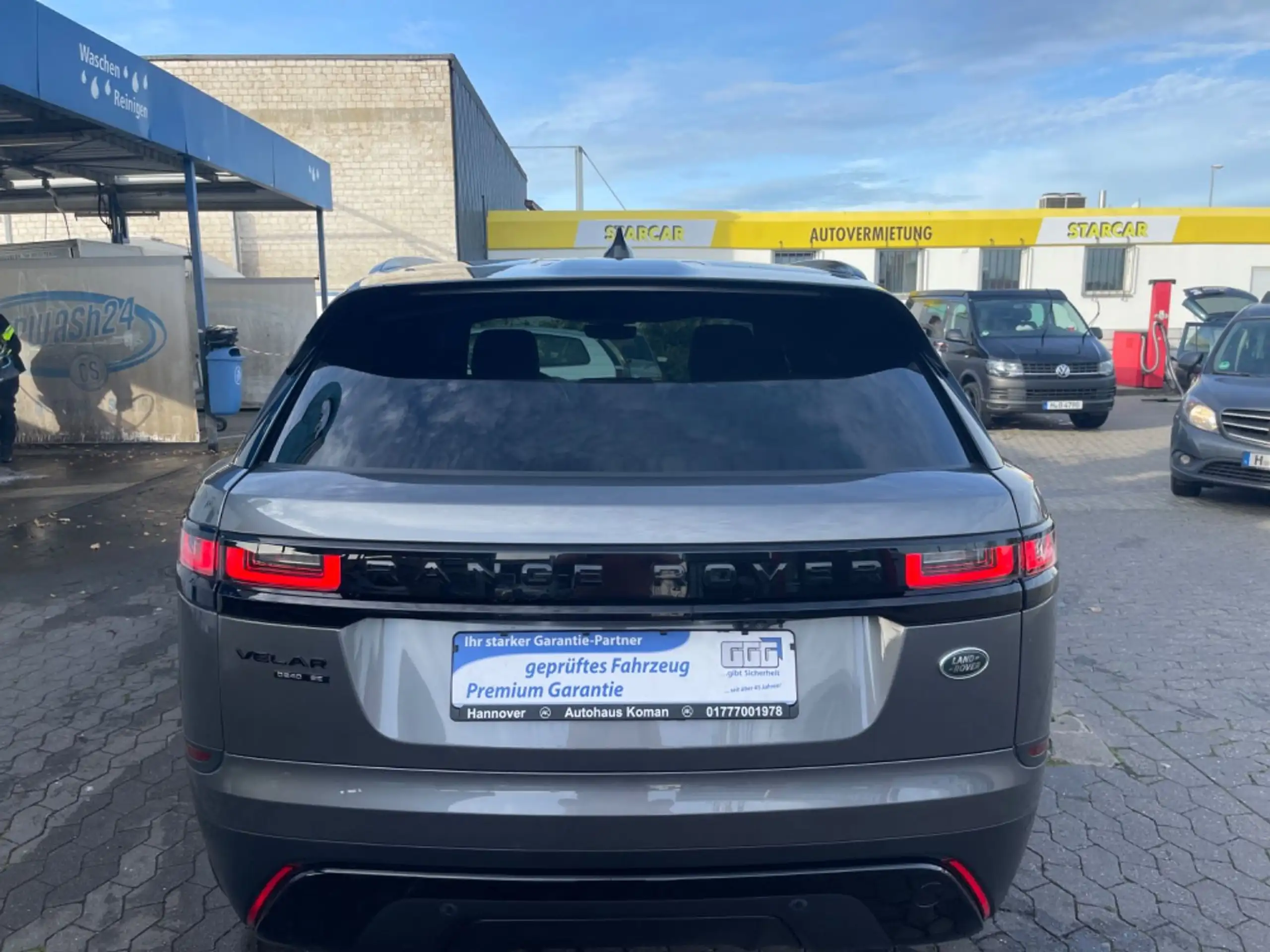 Land Rover - Range Rover Velar