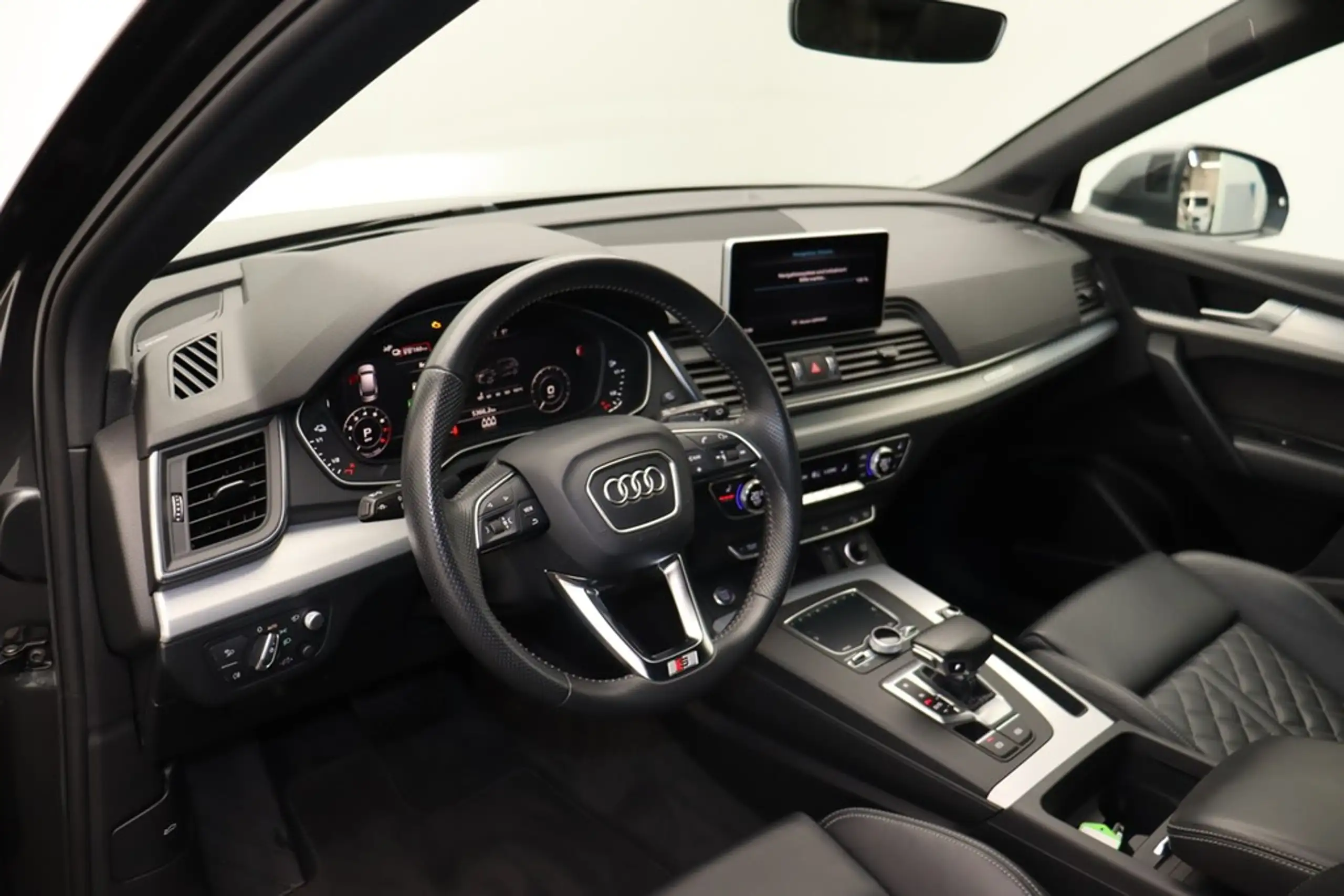 Audi - Q5