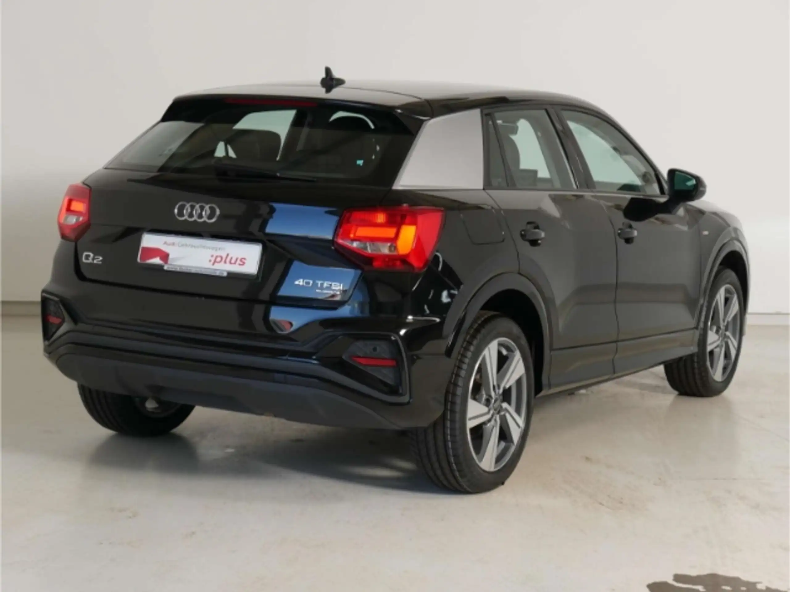 Audi - Q2