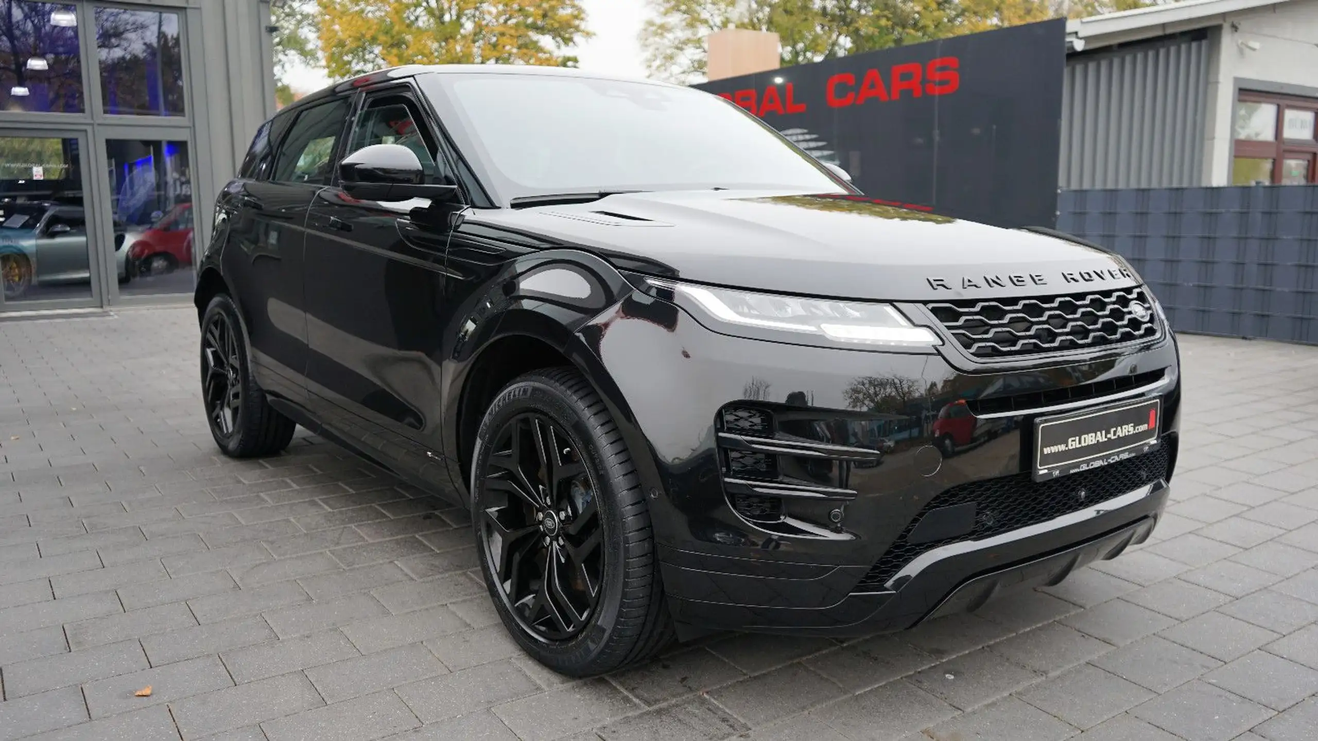 Land Rover - Range Rover Evoque