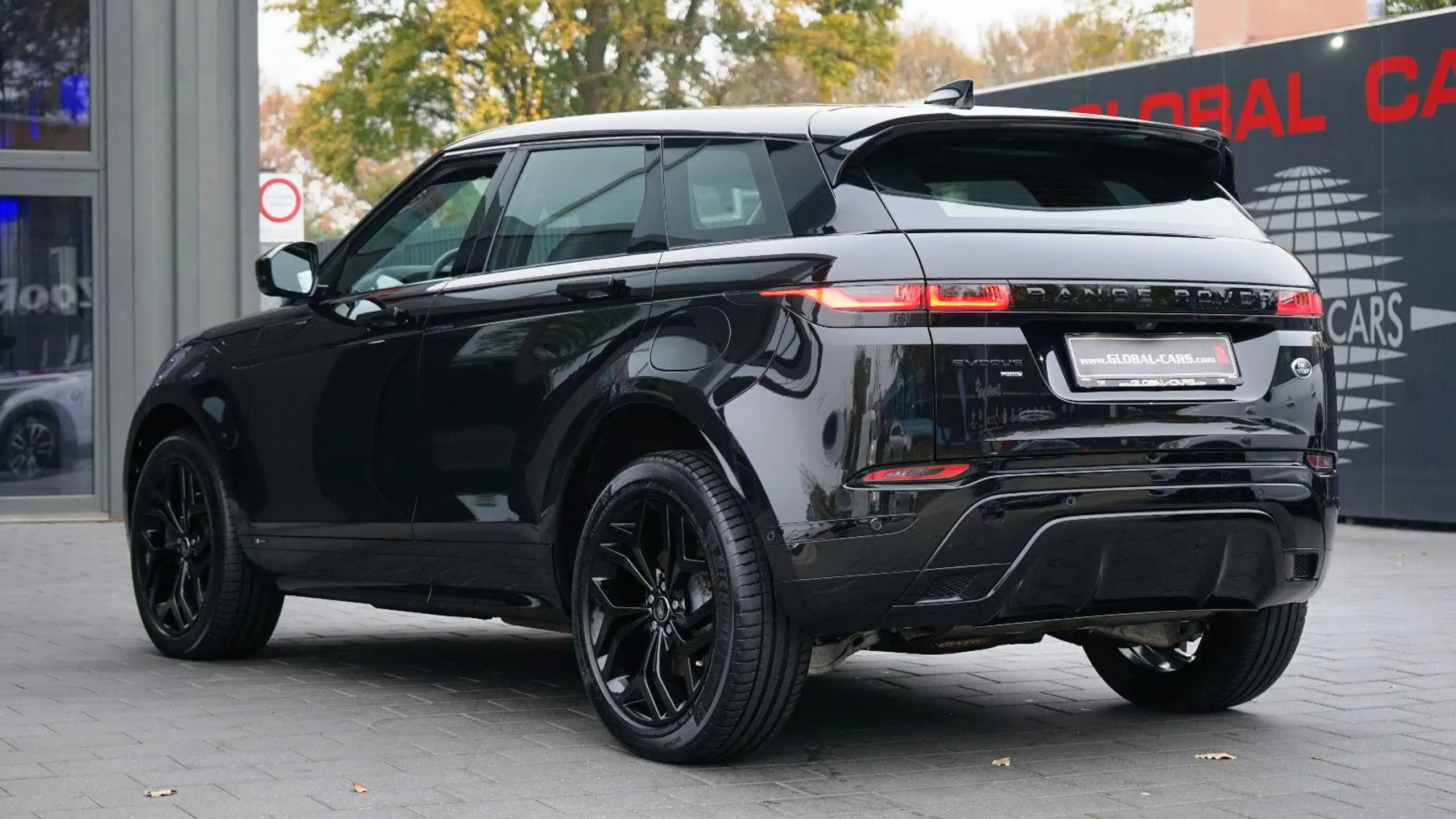 Land Rover - Range Rover Evoque