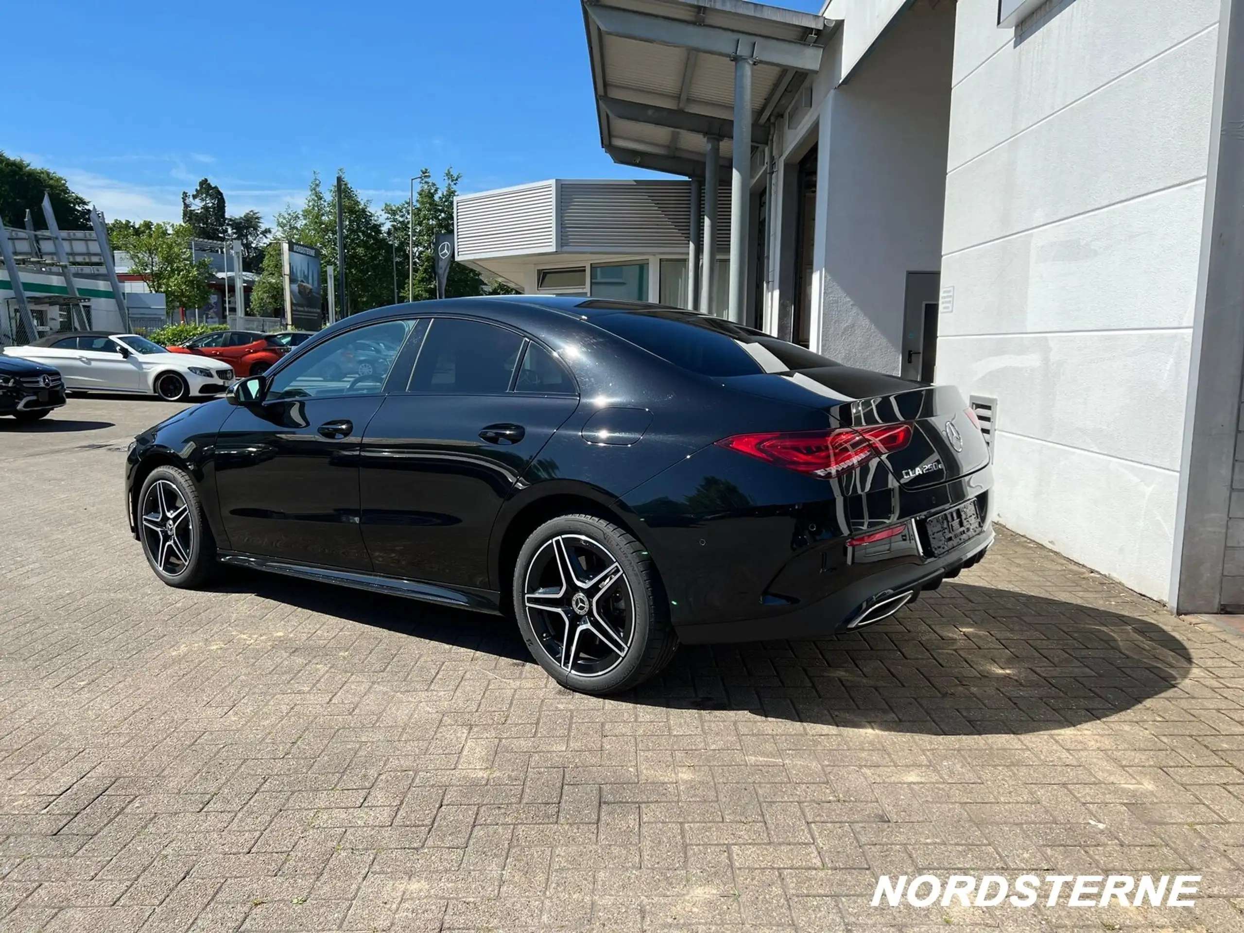 Mercedes-Benz - CLA 250