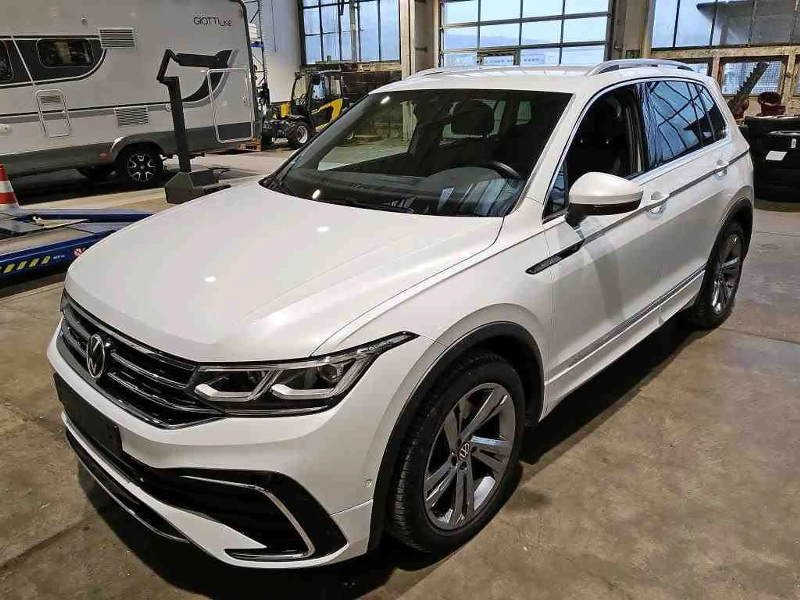 Volkswagen - Tiguan