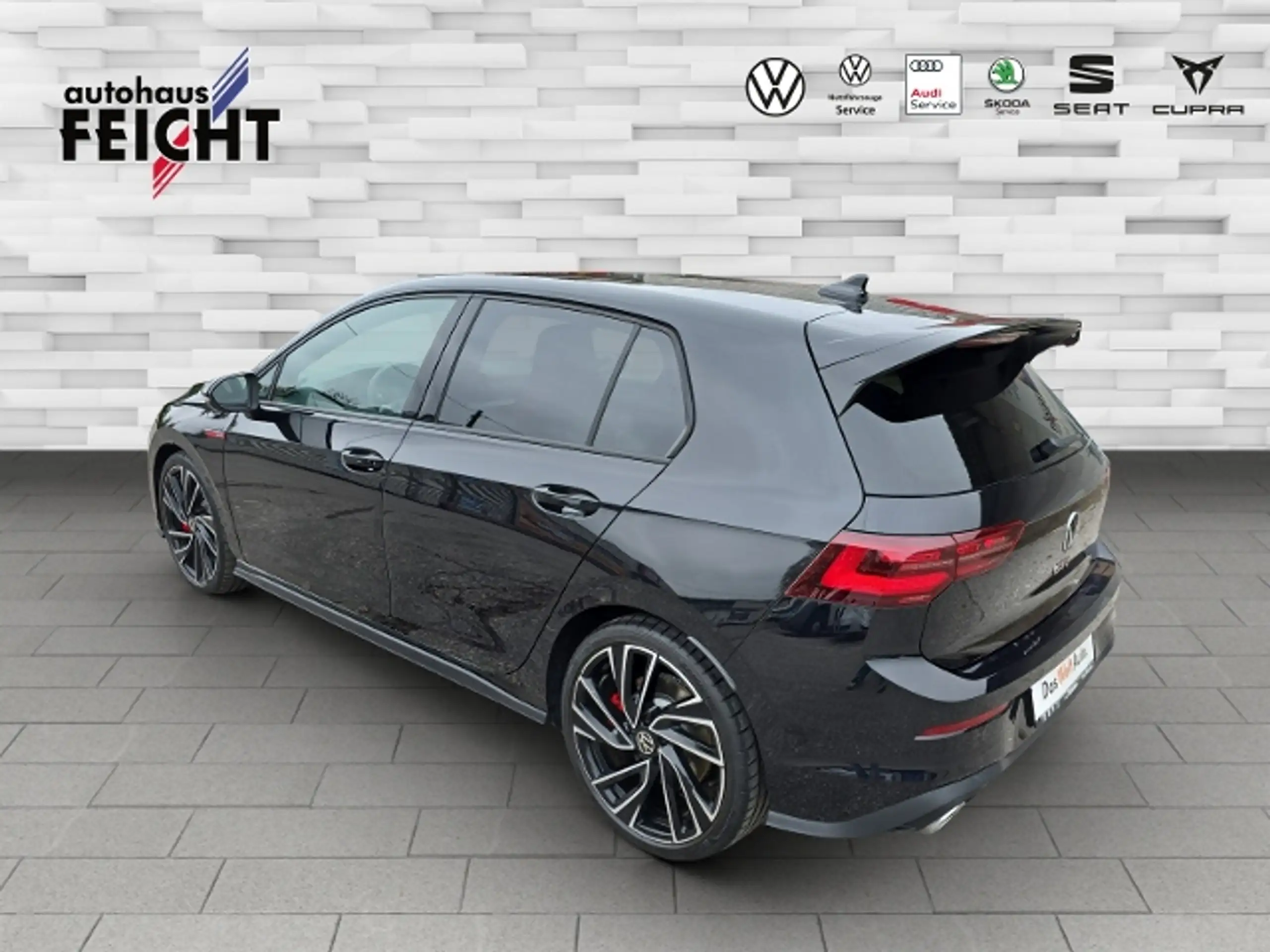 Volkswagen - Golf GTI