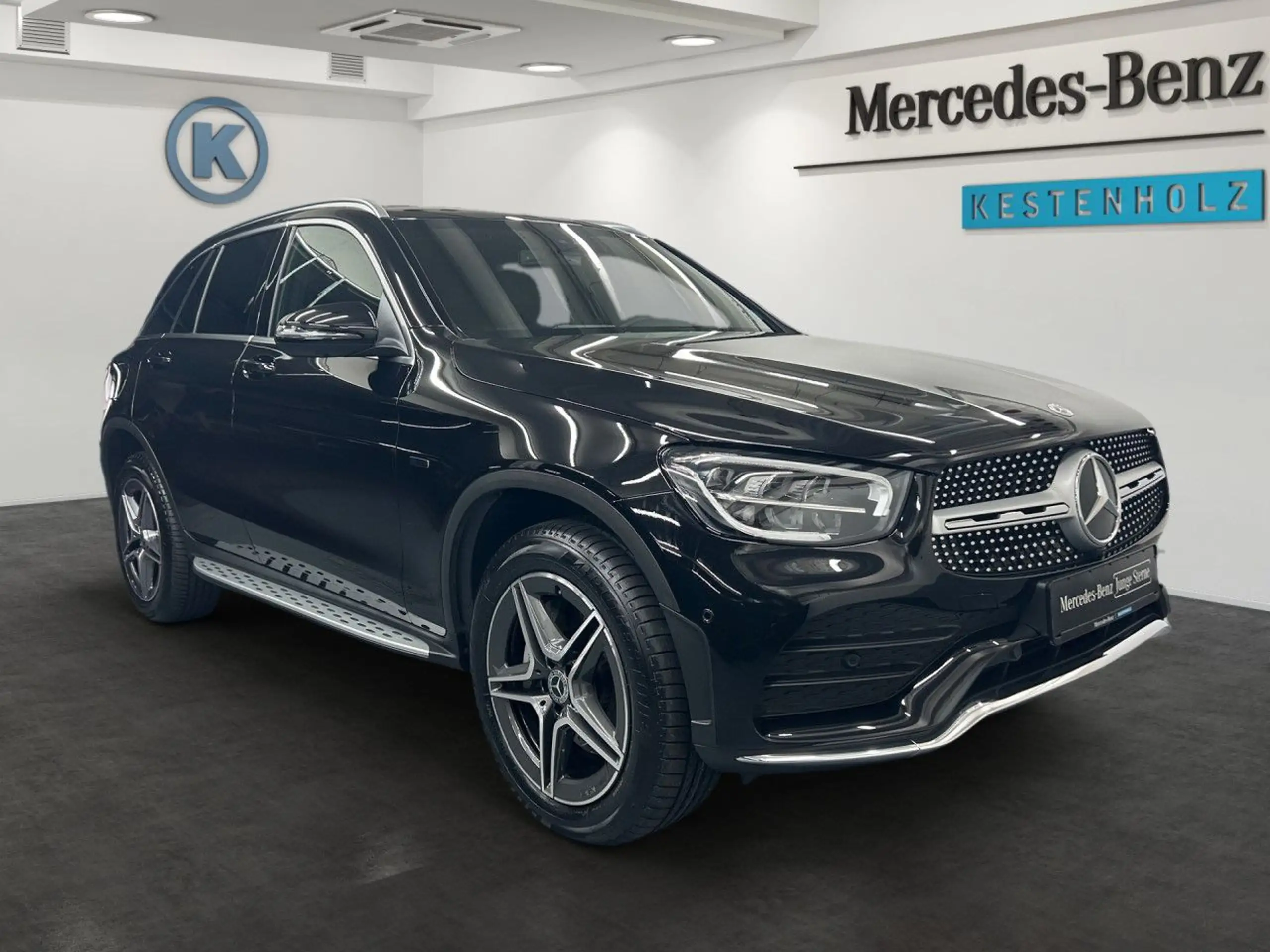 Mercedes-Benz - GLC 300