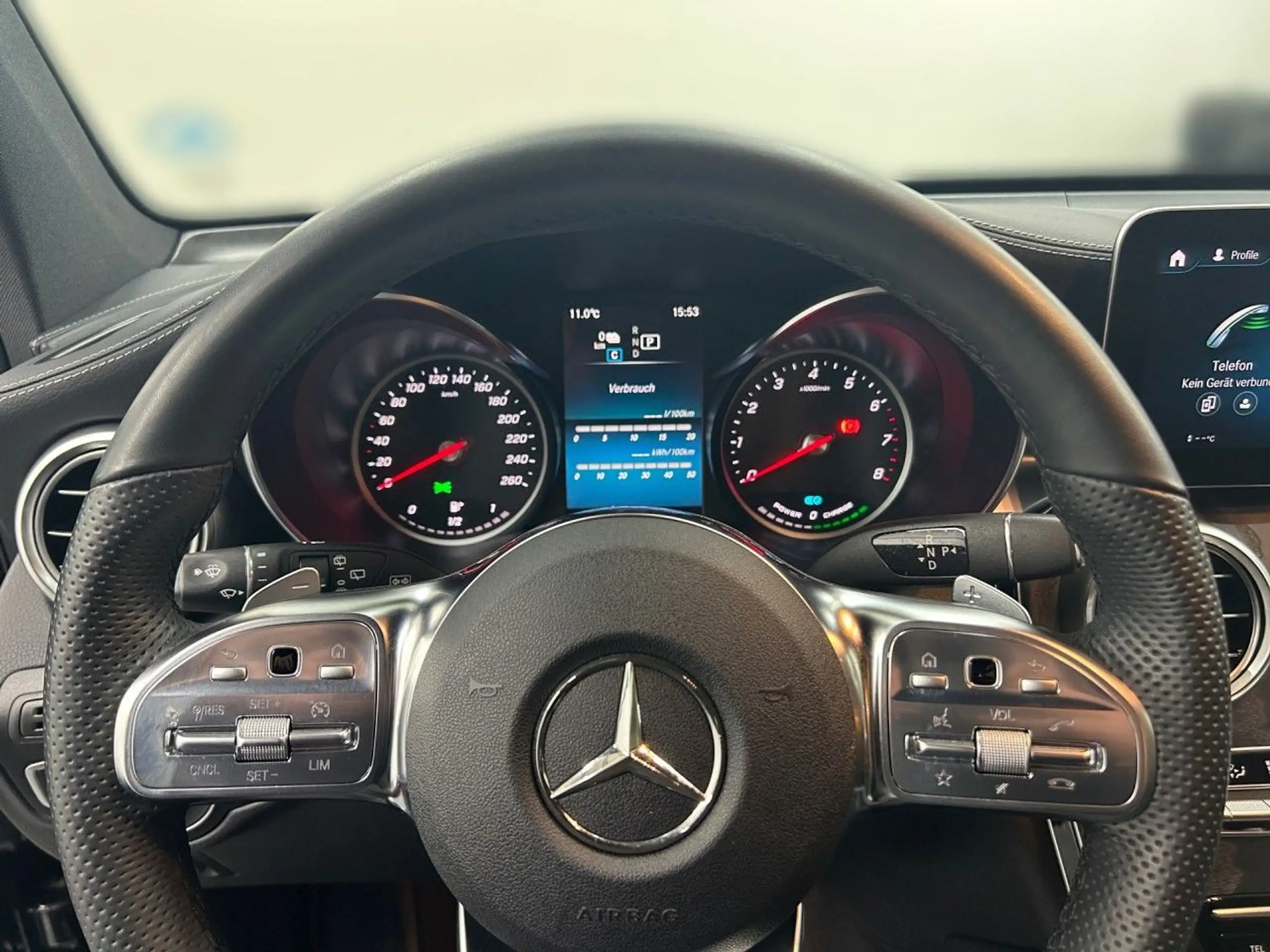 Mercedes-Benz - GLC 300