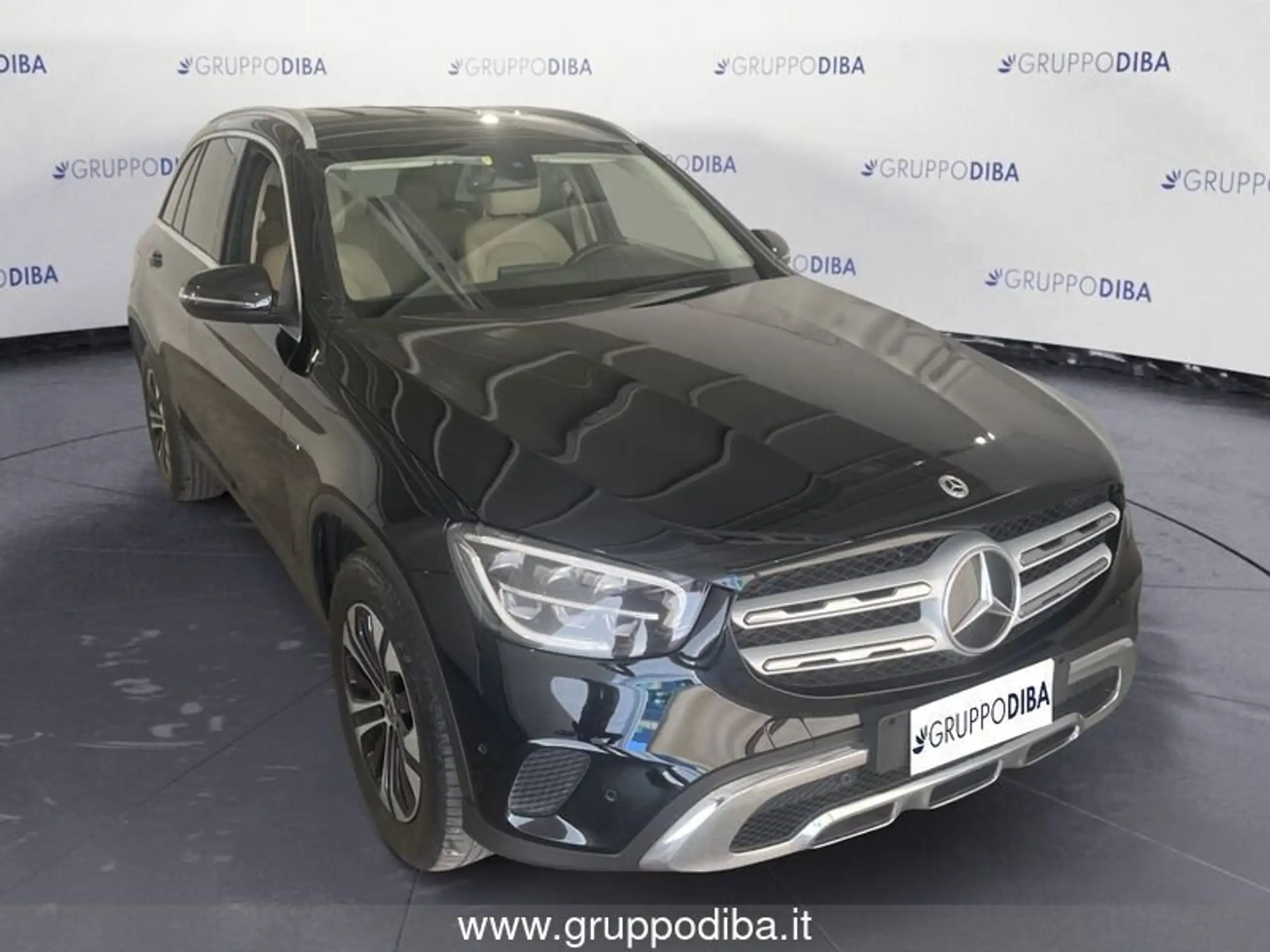 Mercedes-Benz - GLC 300