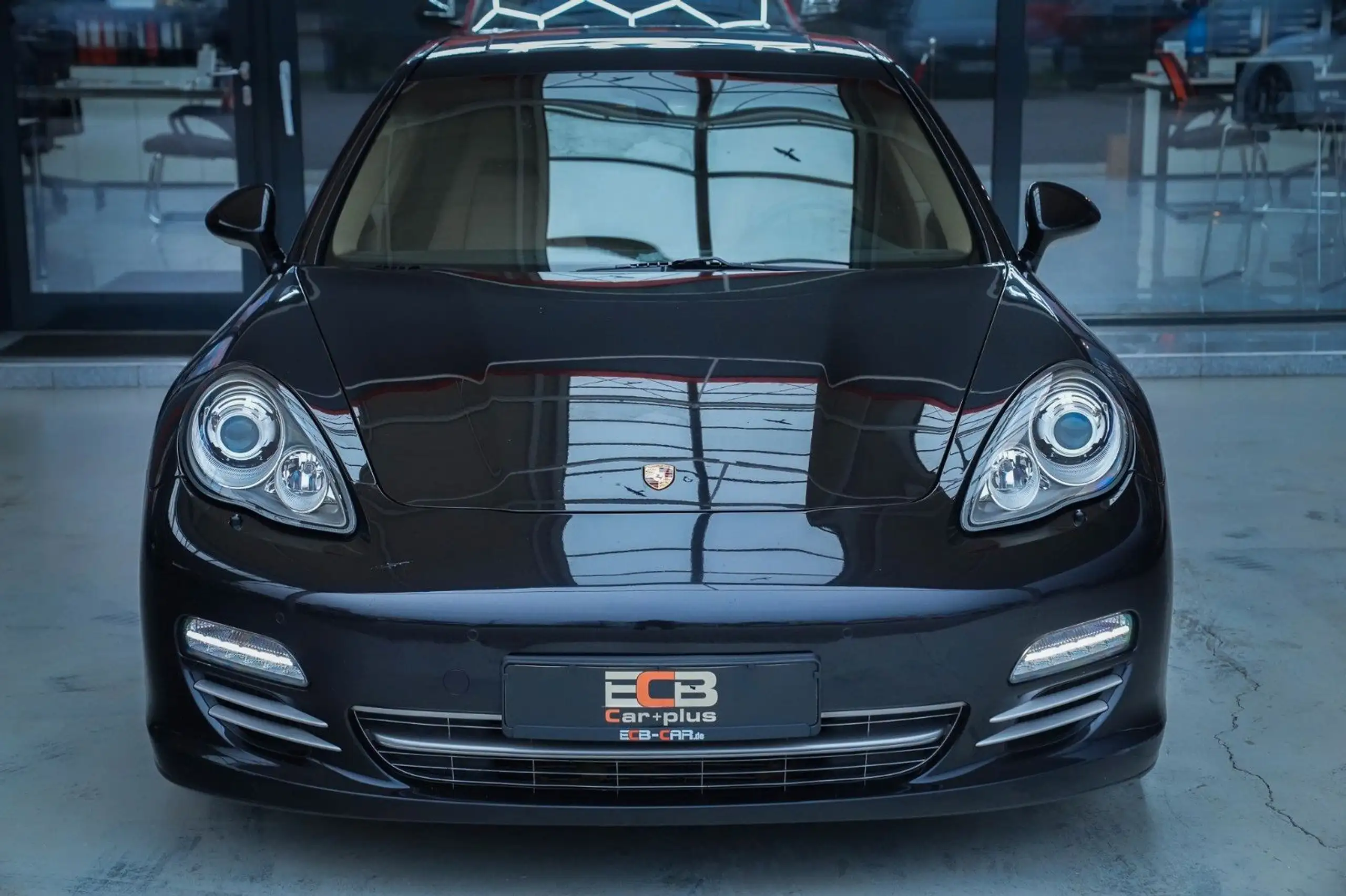 Porsche - Panamera