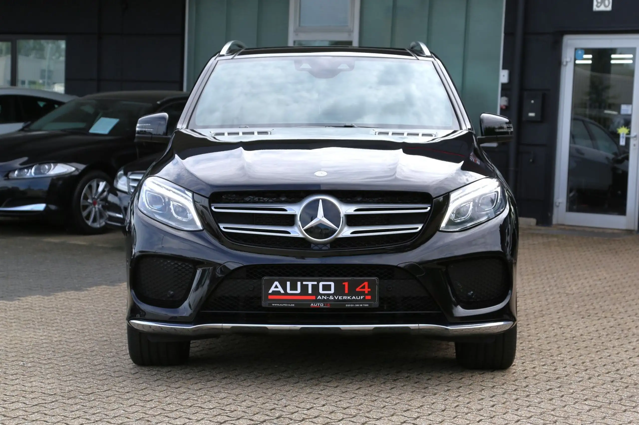 Mercedes-Benz - GLE 400