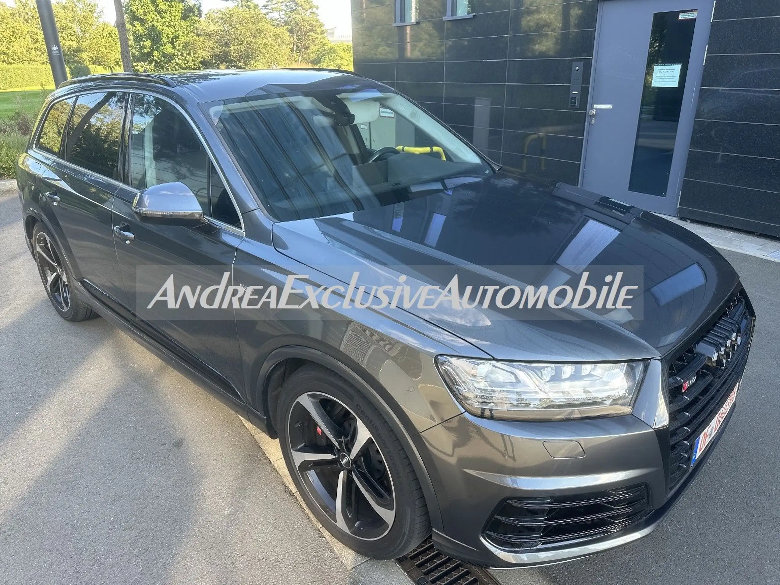 Audi - SQ7