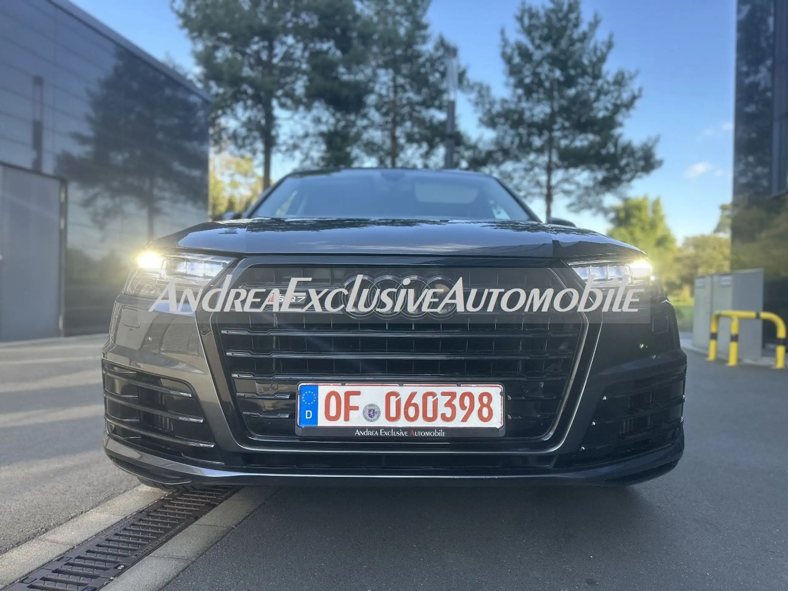 Audi - SQ7