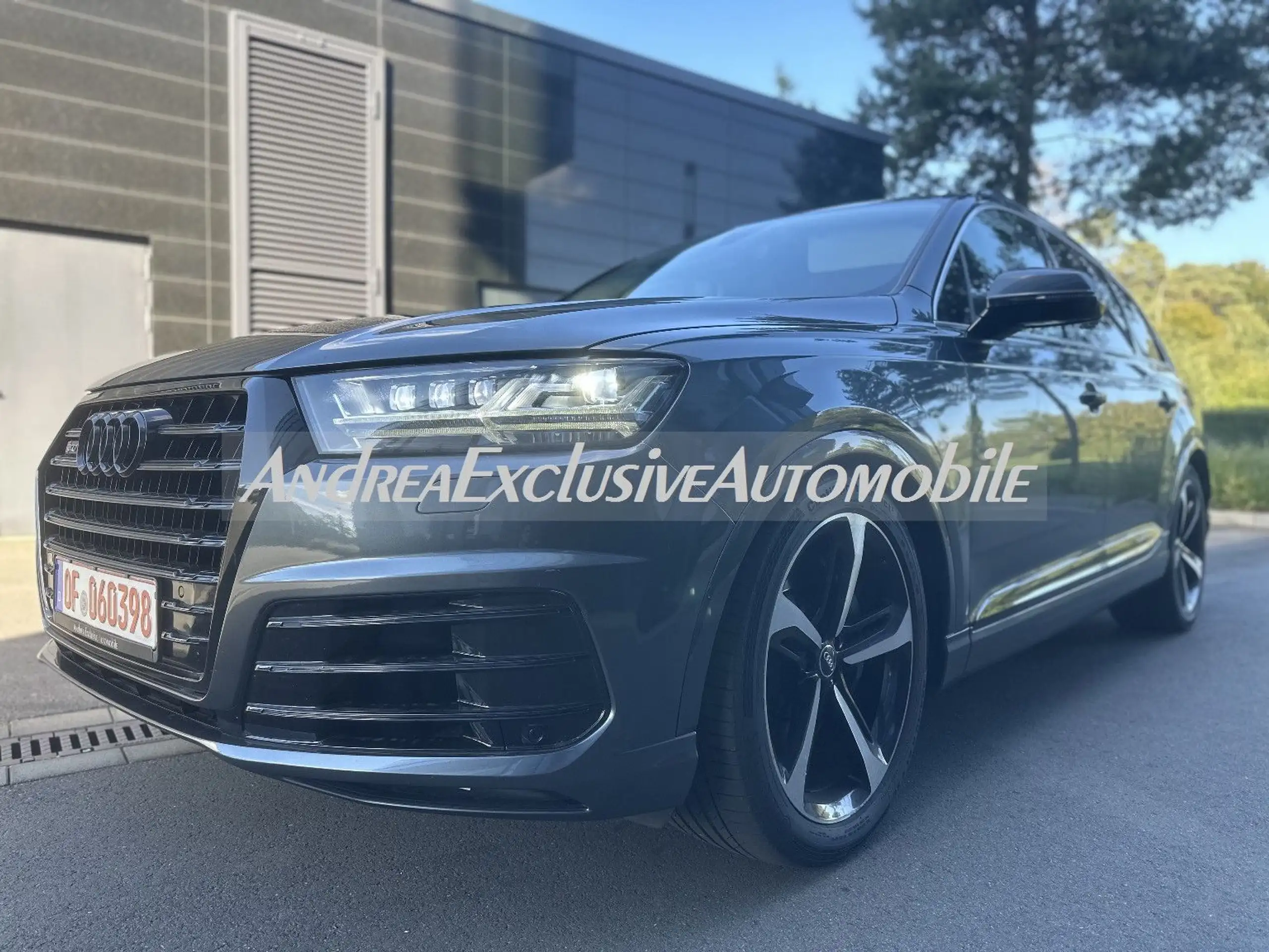 Audi - SQ7