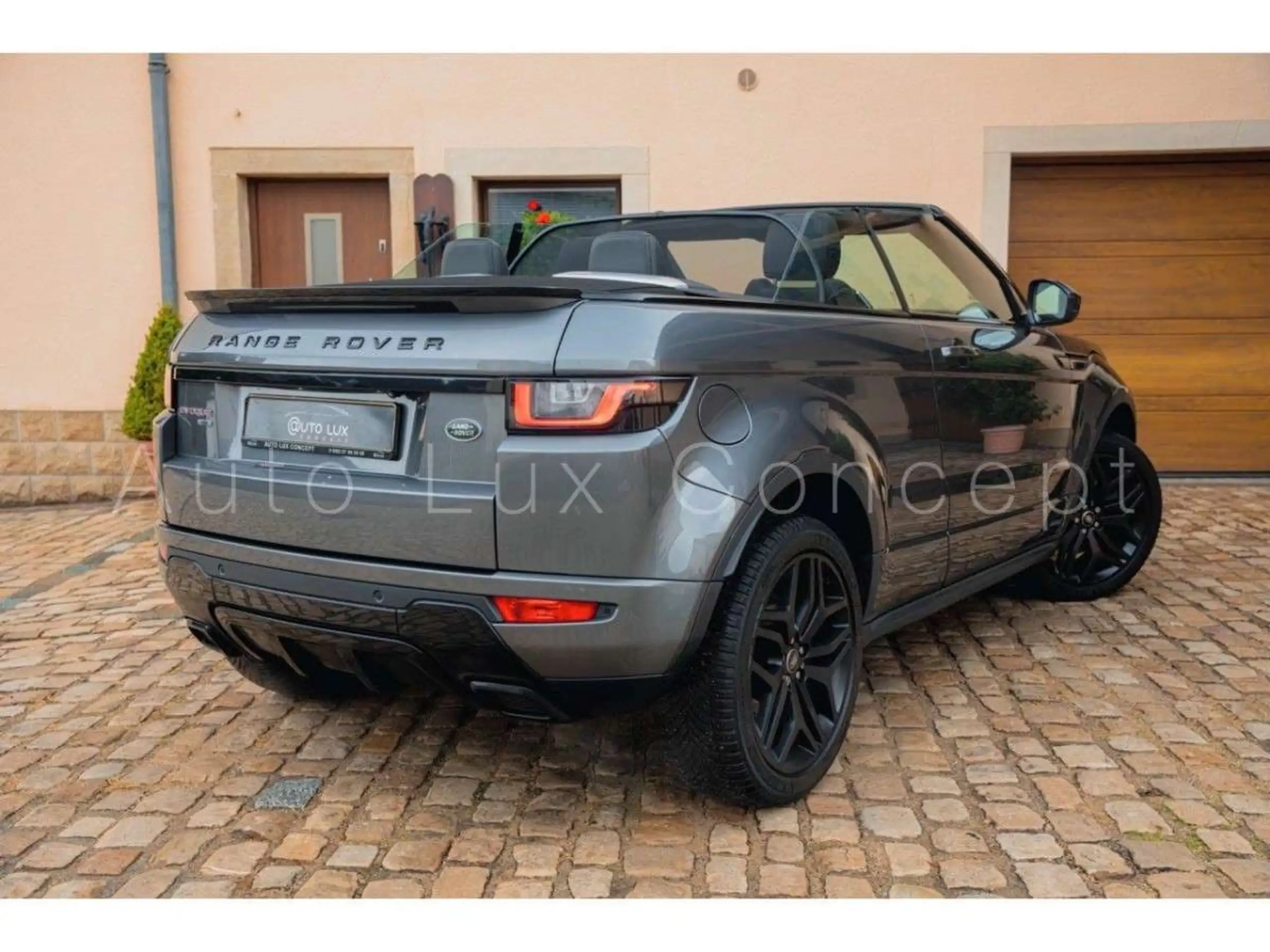 Land Rover - Range Rover Evoque