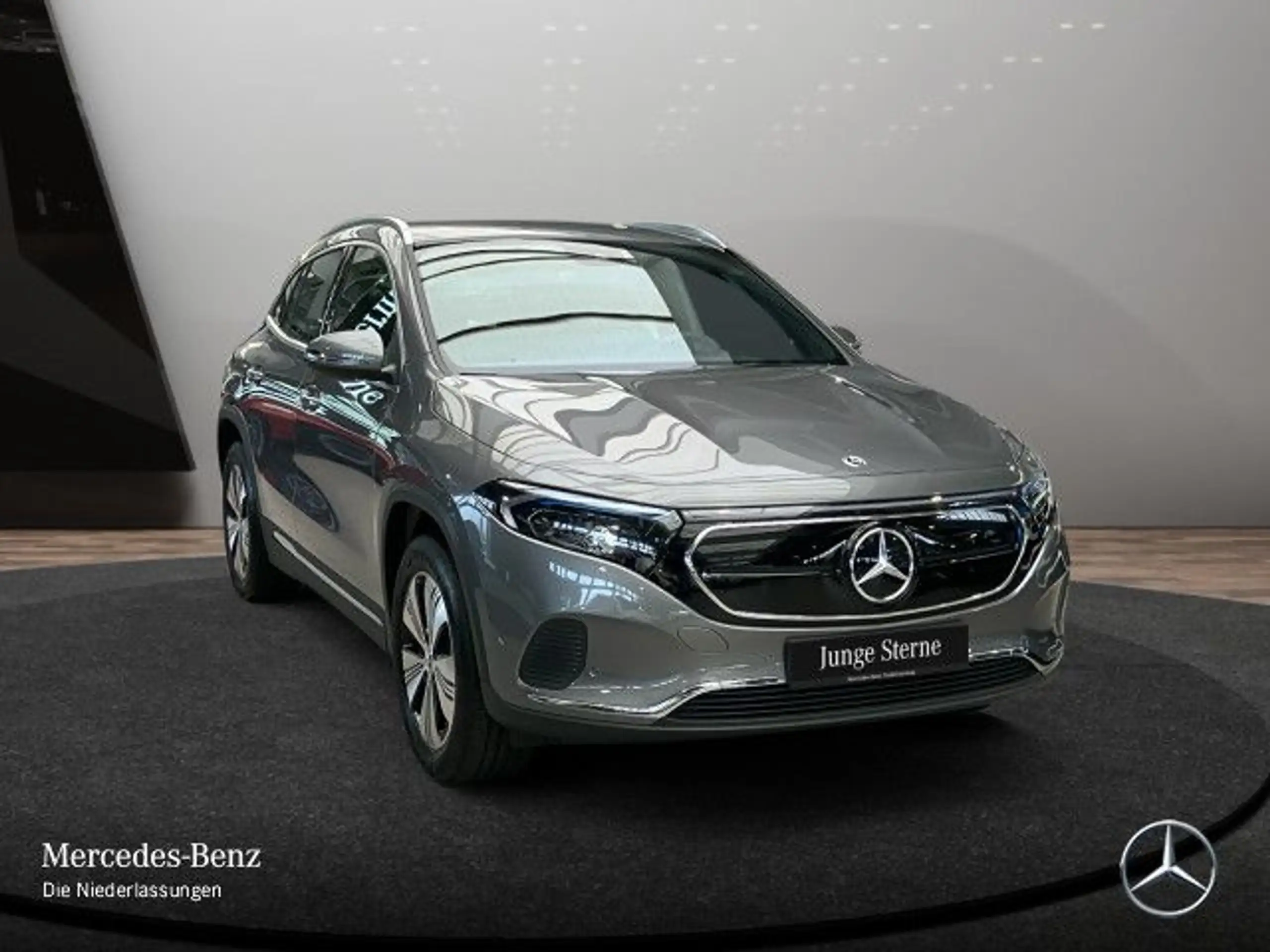 Mercedes-Benz - EQA 350