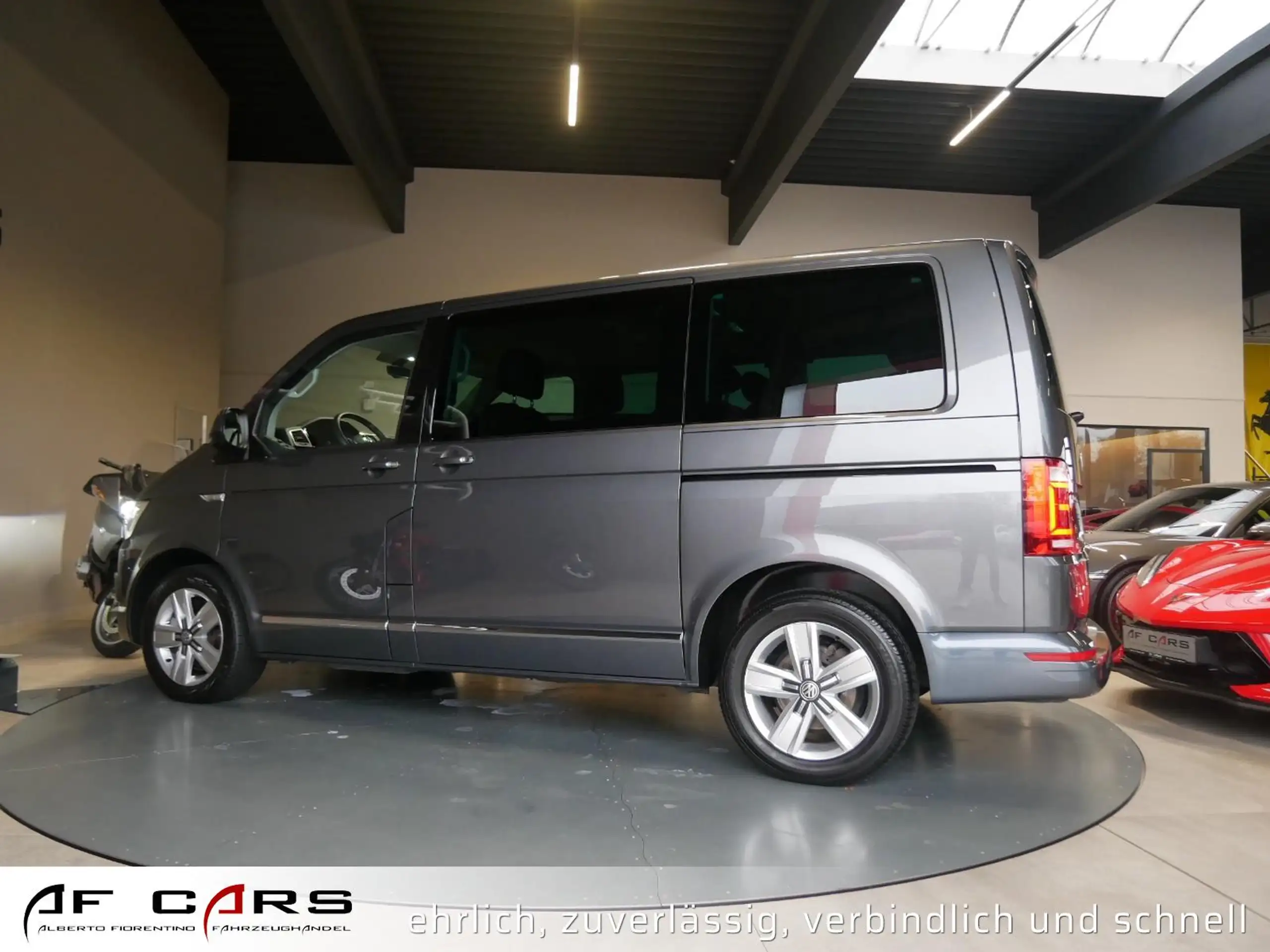 Volkswagen - T6 Multivan