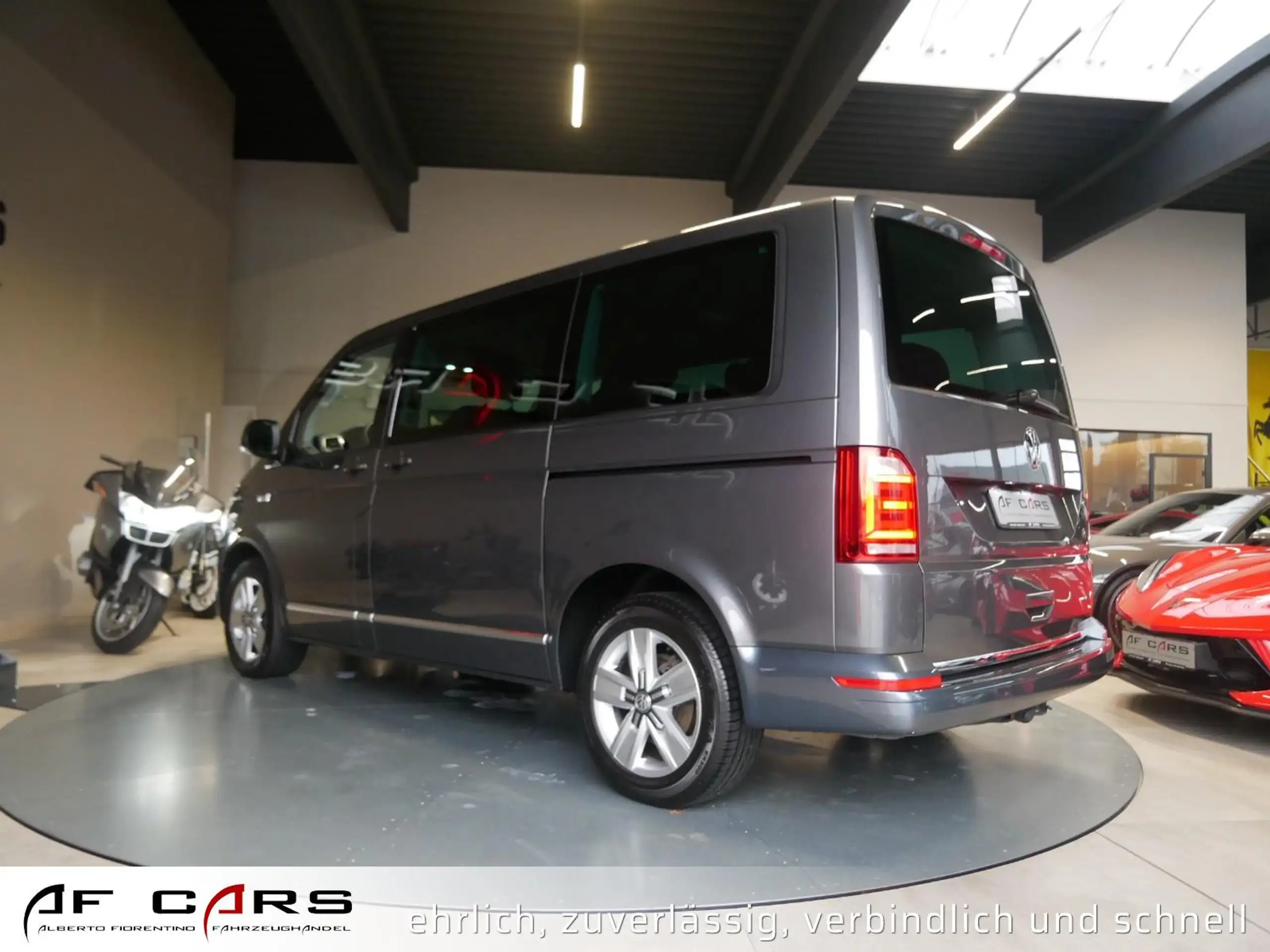 Volkswagen - T6 Multivan