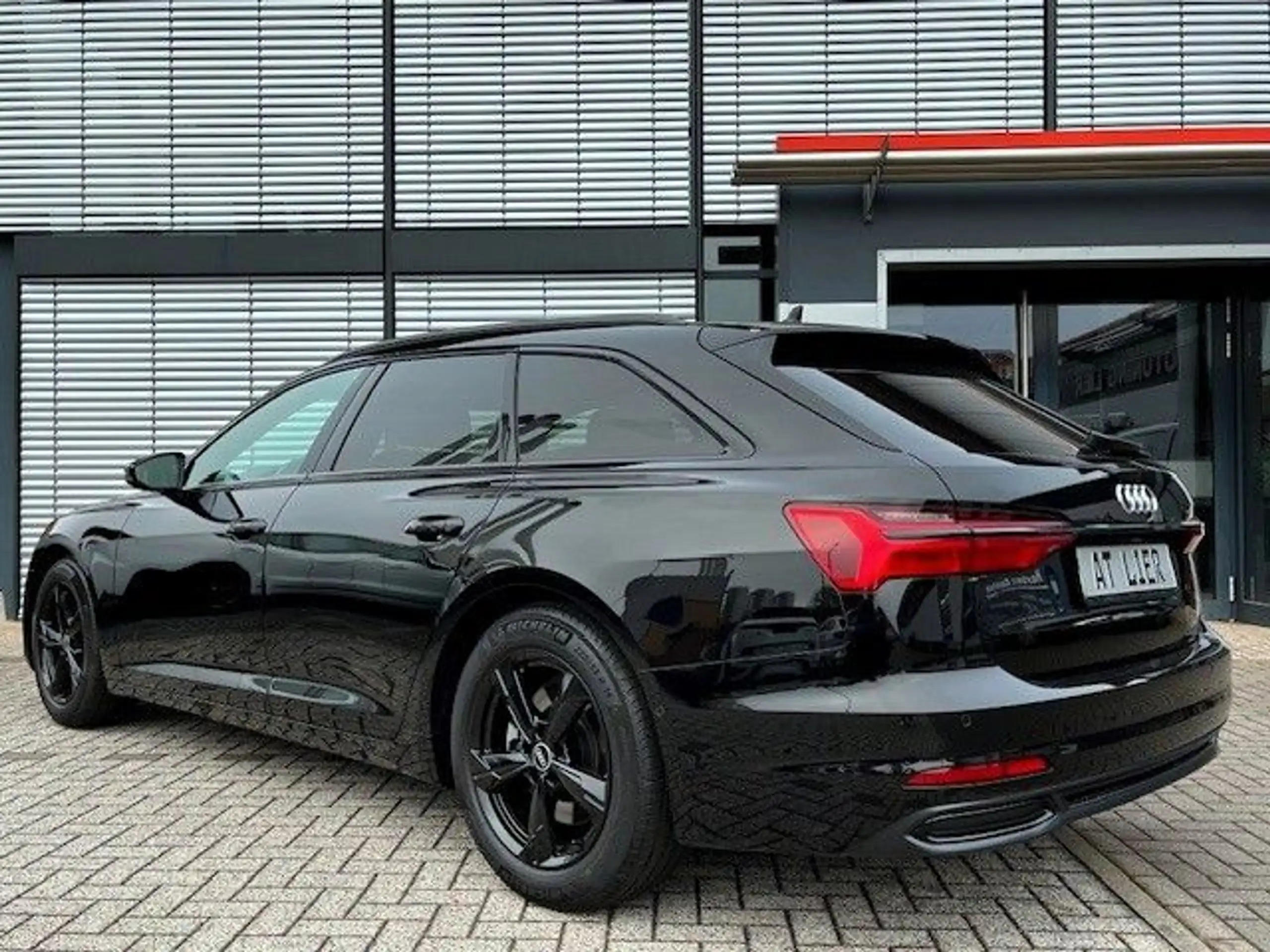 Audi - A6