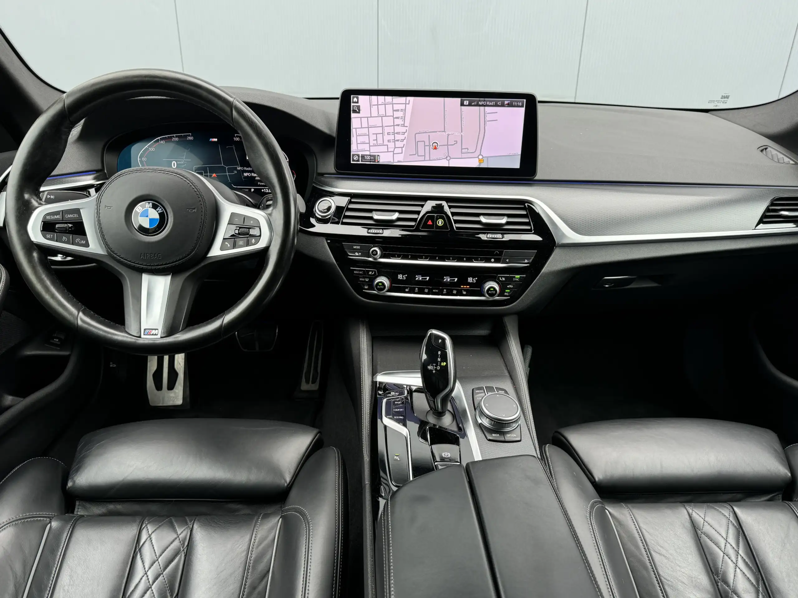 BMW - 520