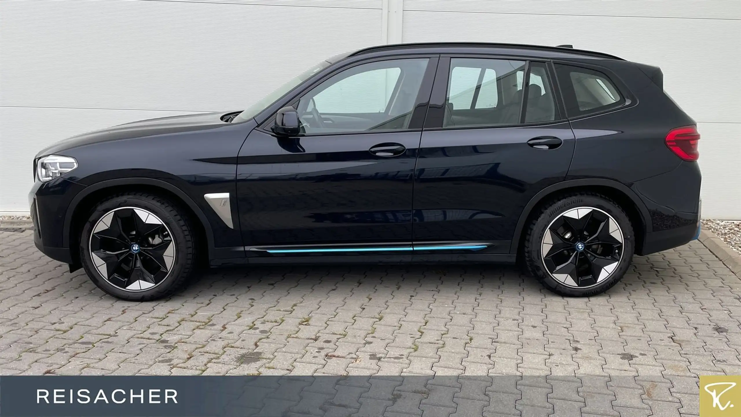 BMW - iX3