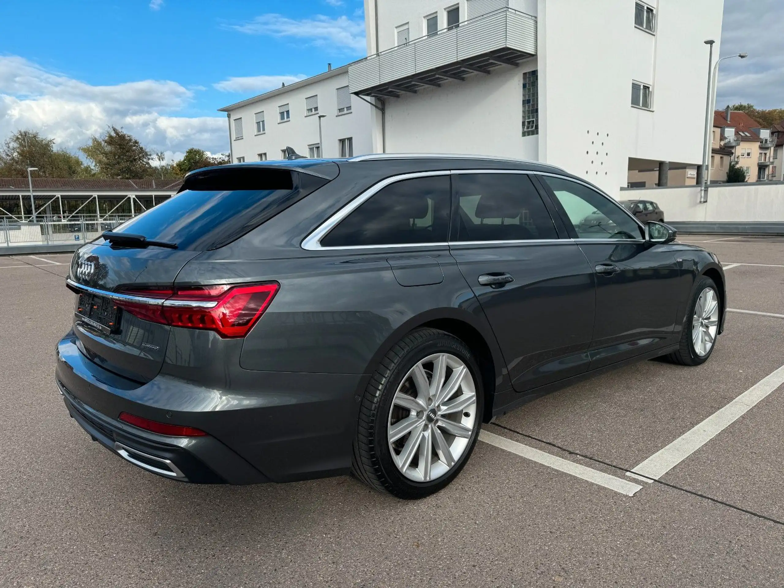 Audi - A6