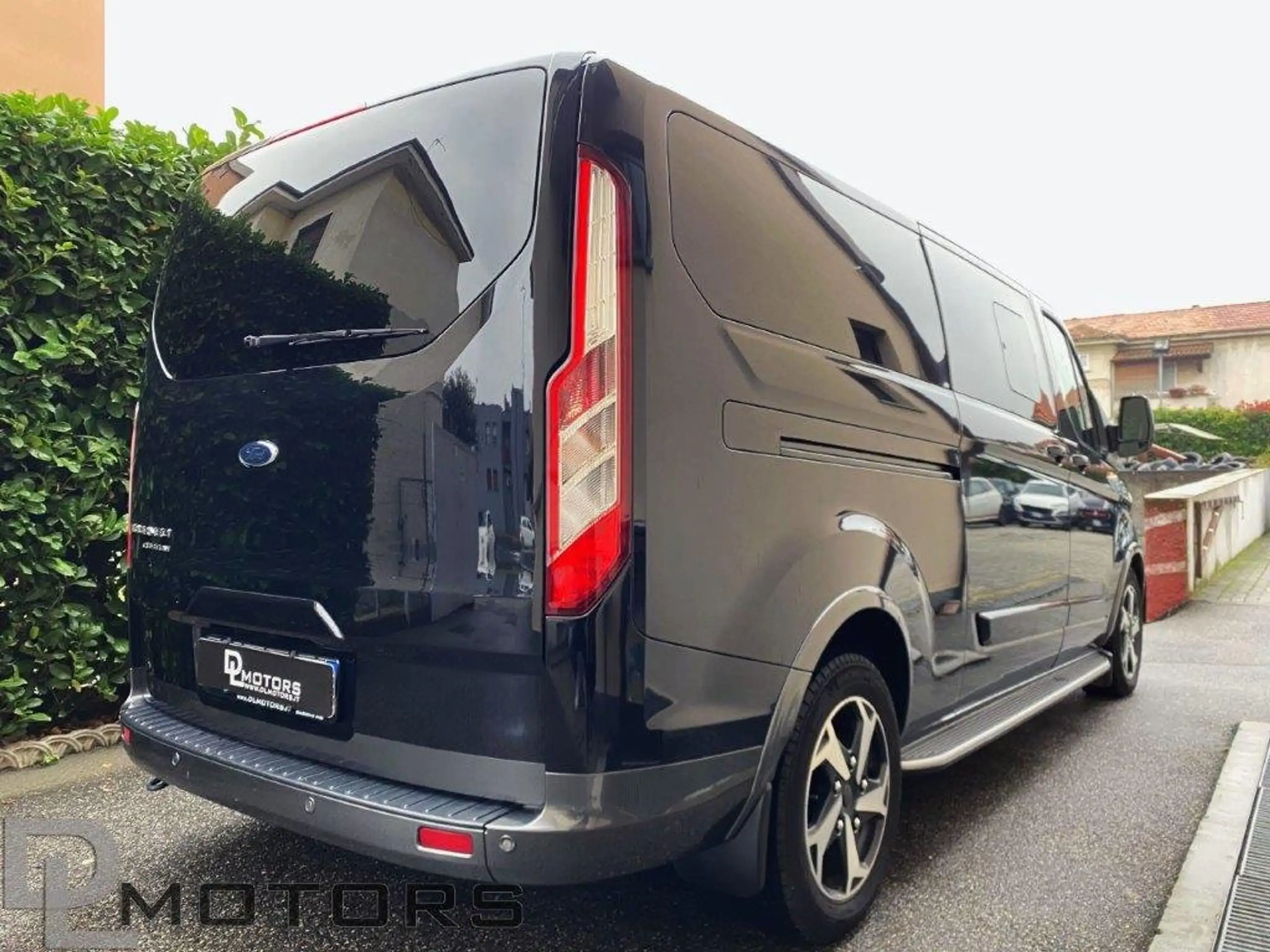 Ford - Tourneo Custom