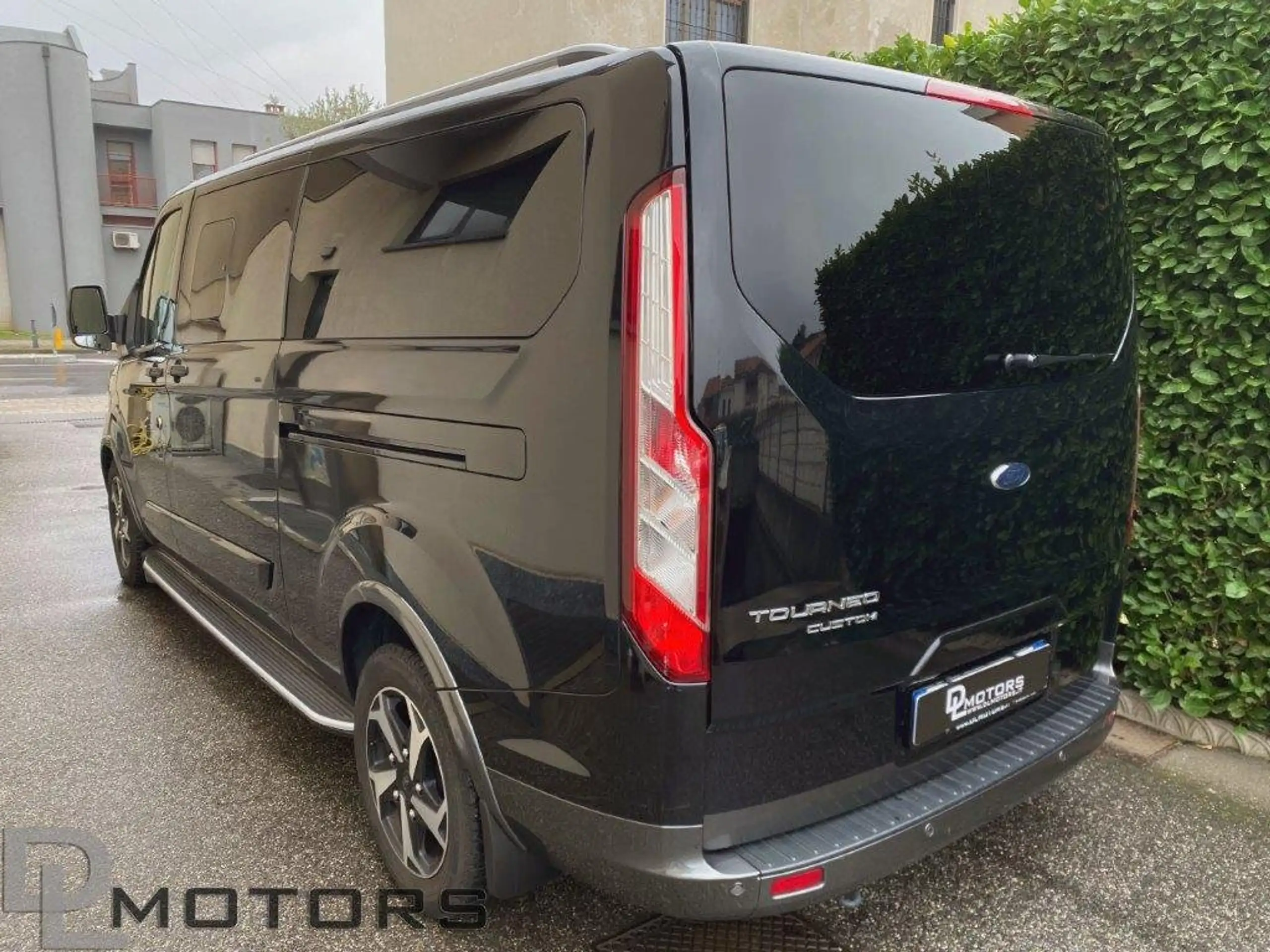 Ford - Tourneo Custom