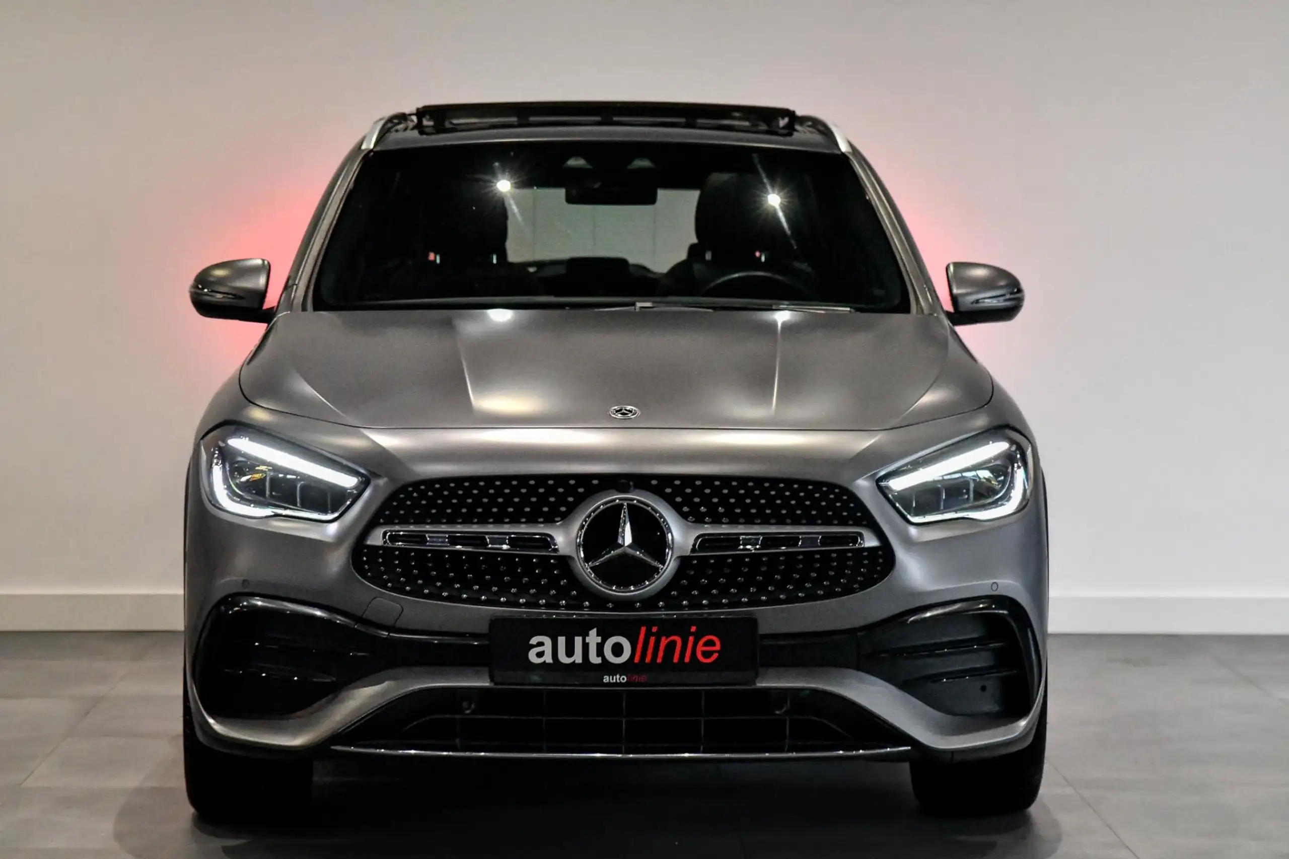 Mercedes-Benz - GLA 200