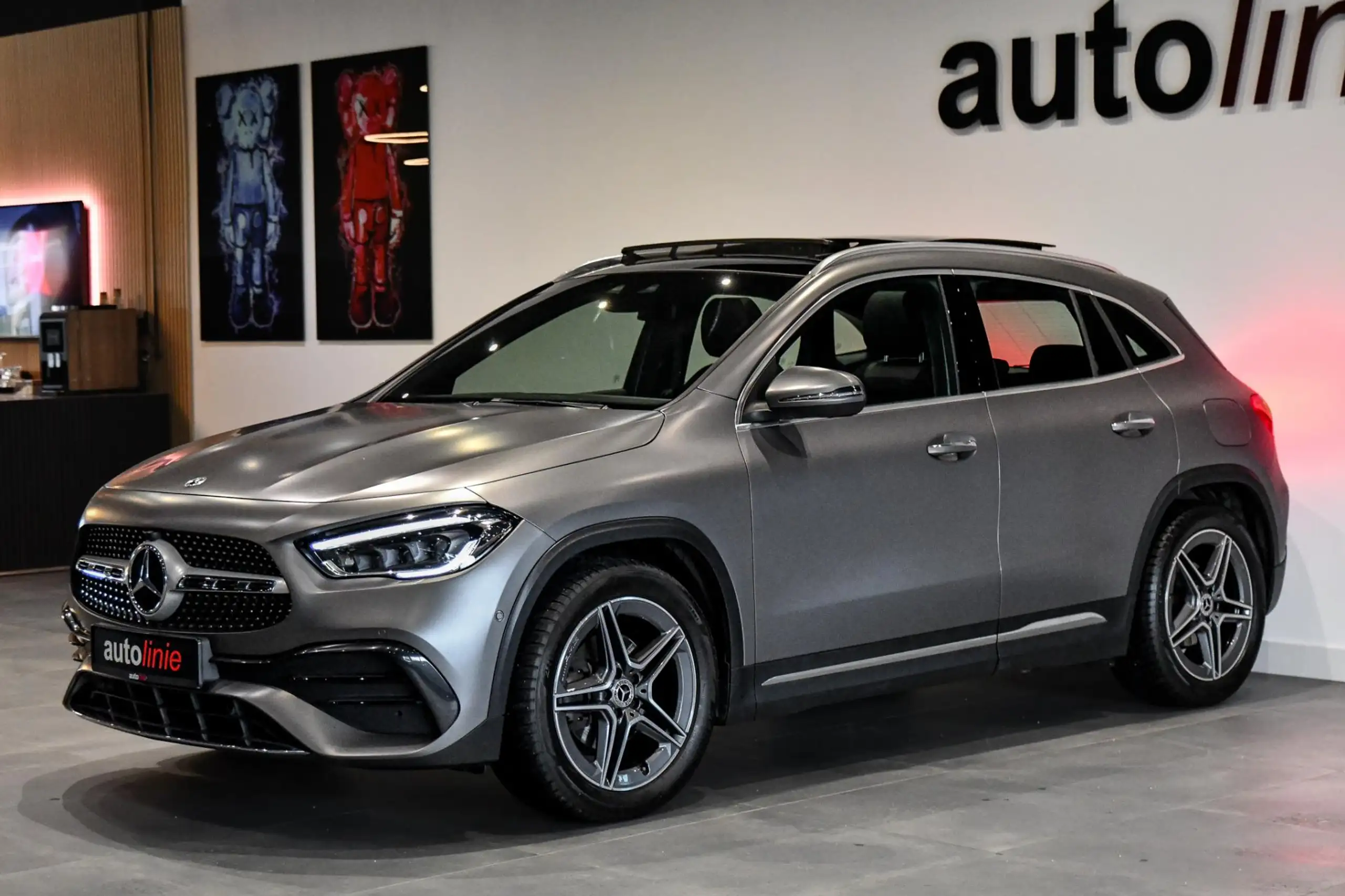 Mercedes-Benz - GLA 200