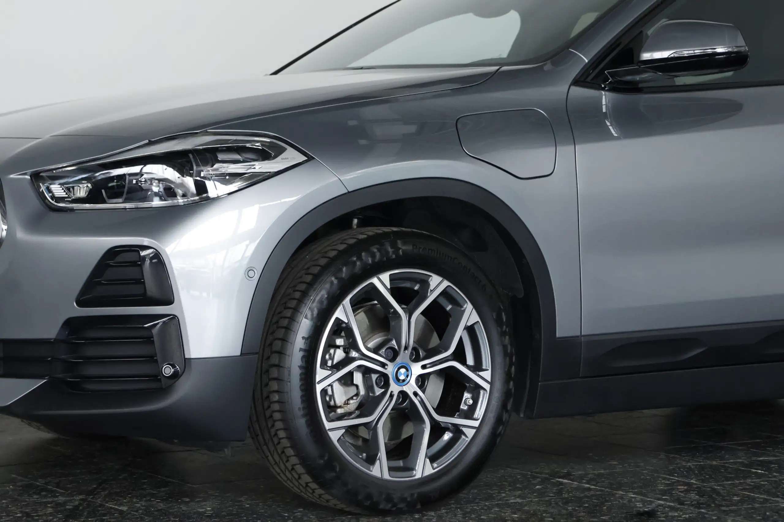 BMW - X2