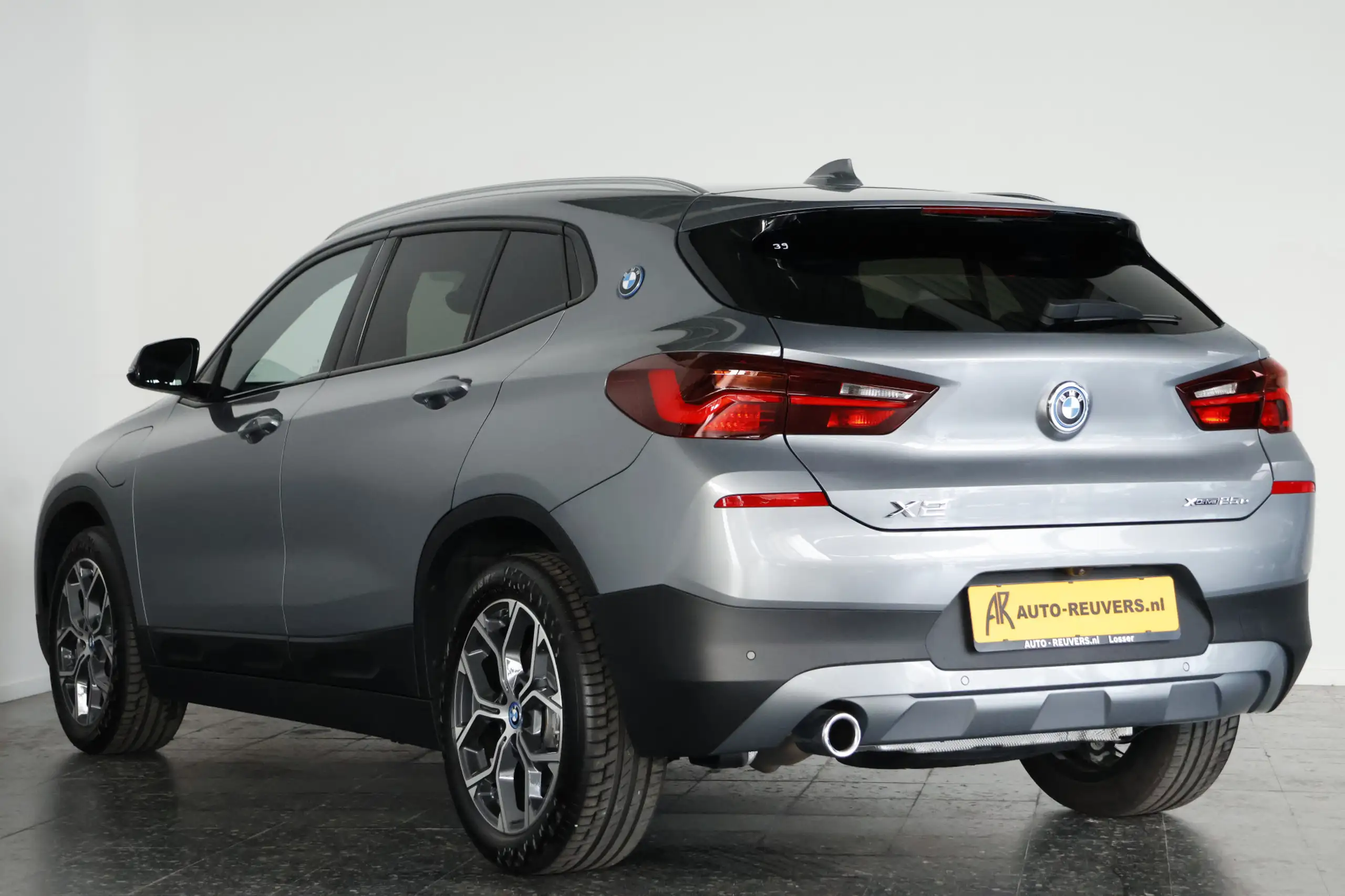 BMW - X2