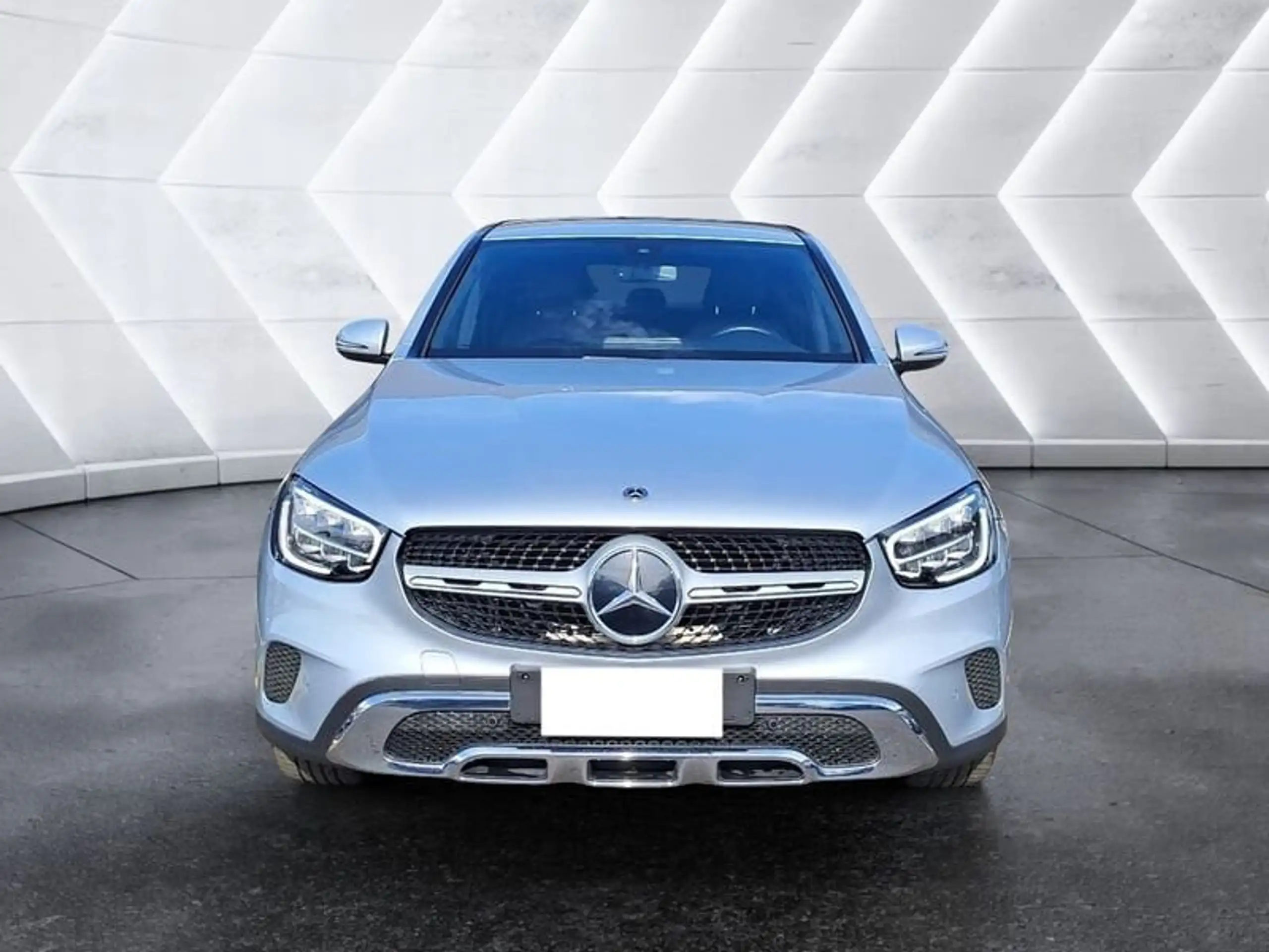 Mercedes-Benz - GLC 220