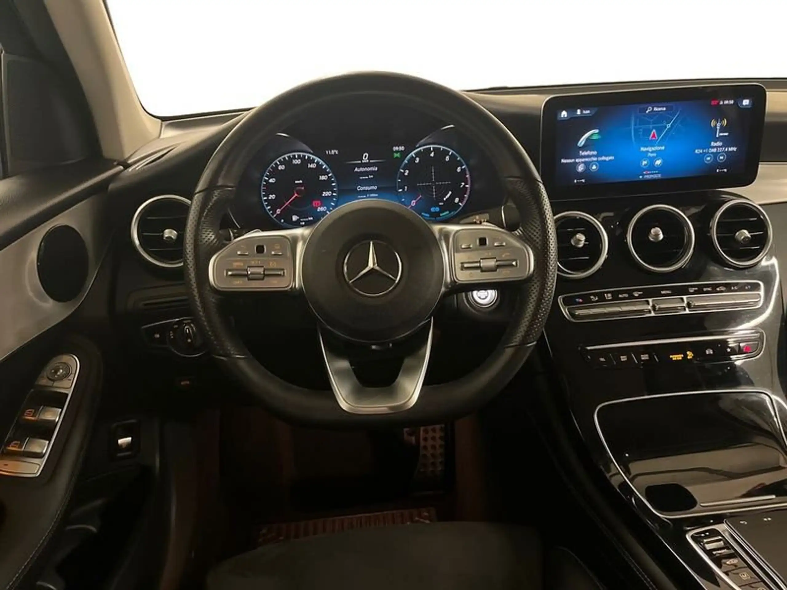 Mercedes-Benz - GLC 200