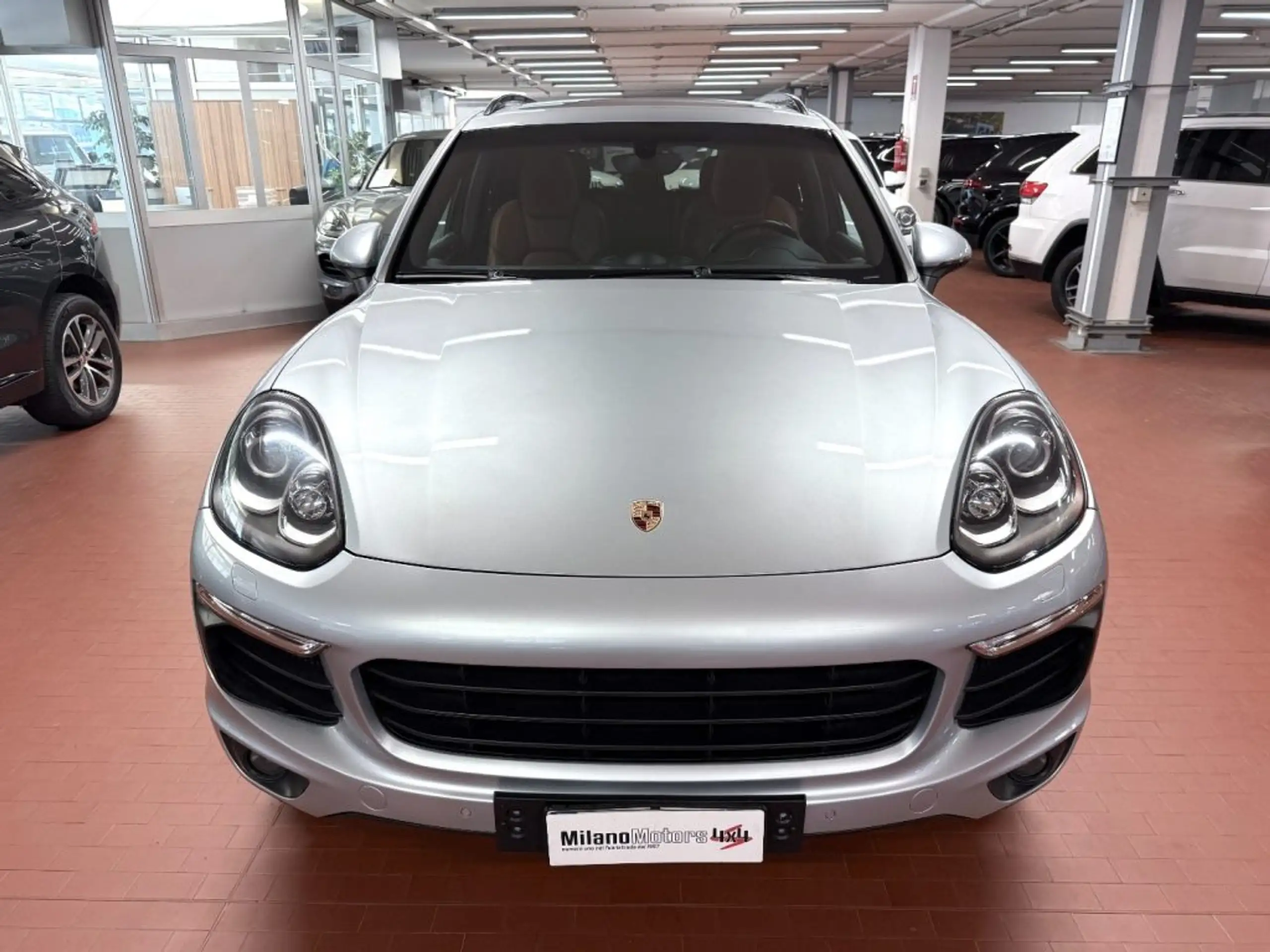 Porsche - Cayenne