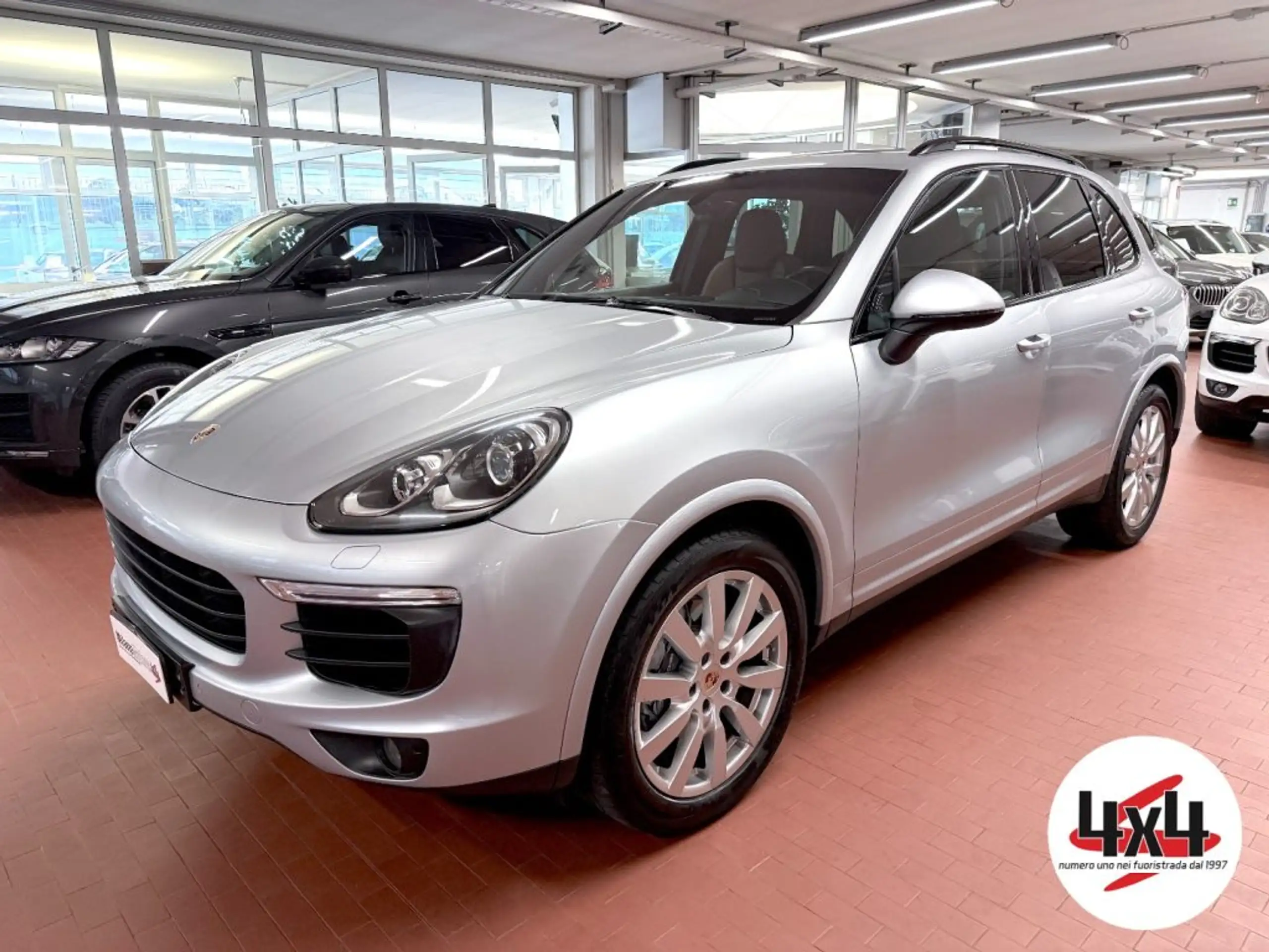 Porsche - Cayenne