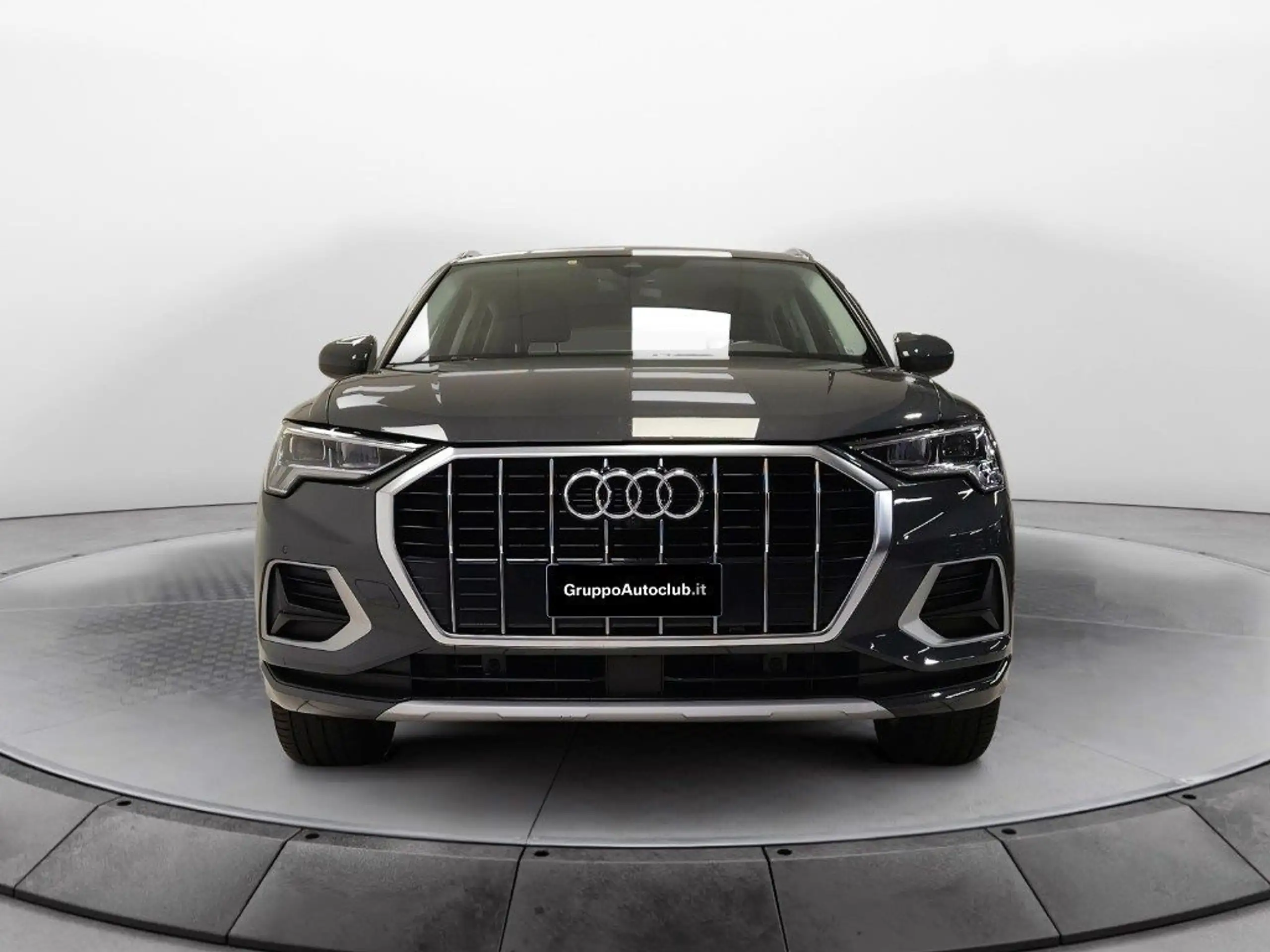 Audi - Q3