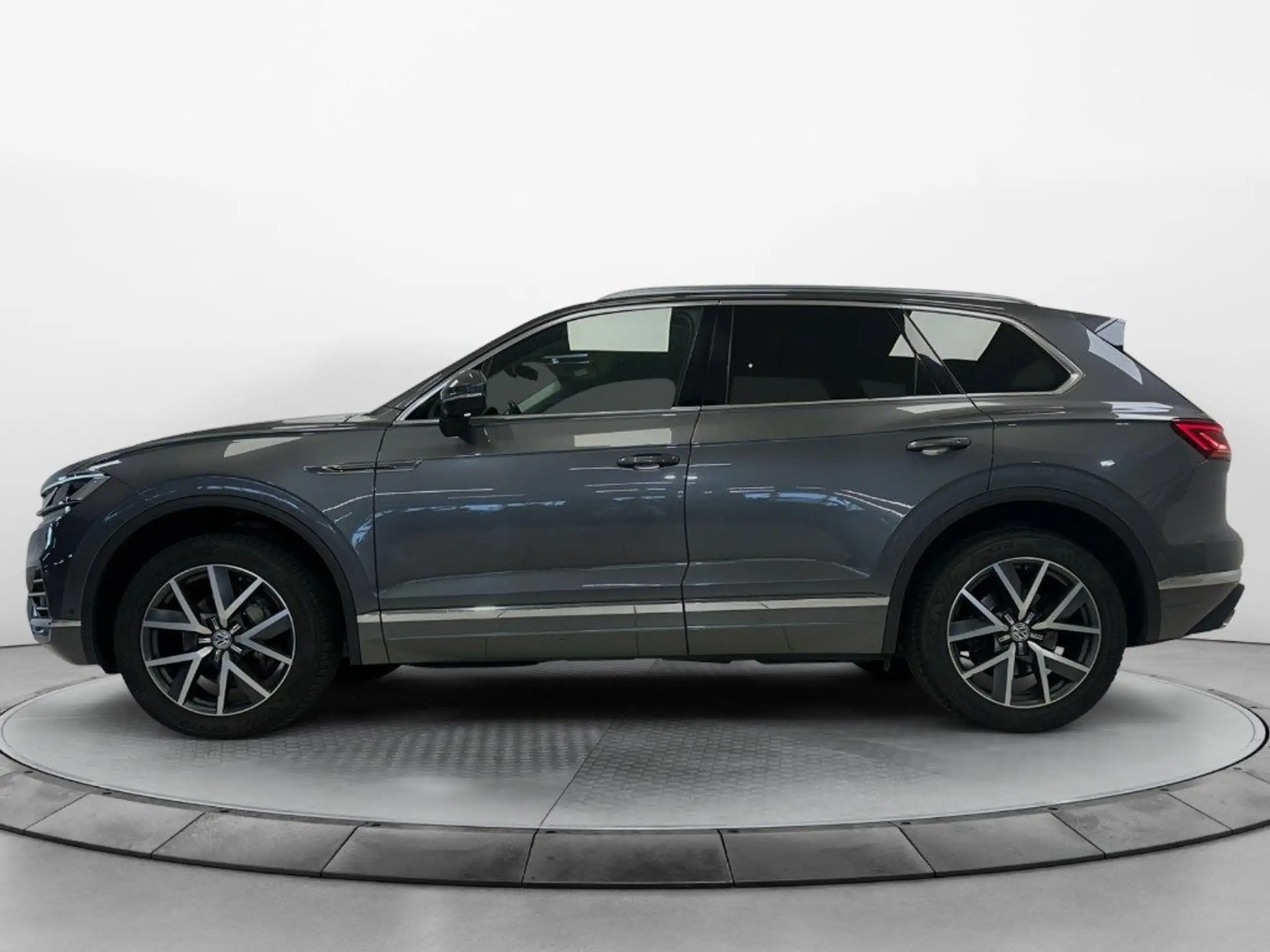 Volkswagen - Touareg