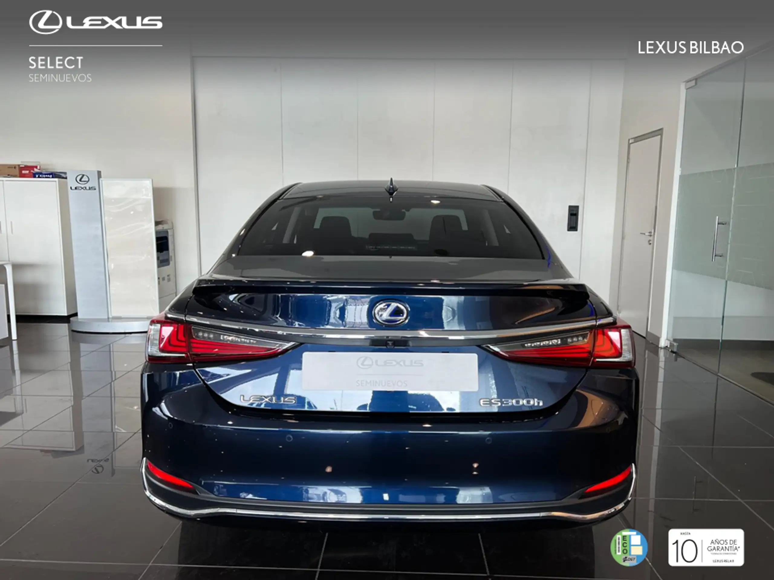 Lexus - ES 300