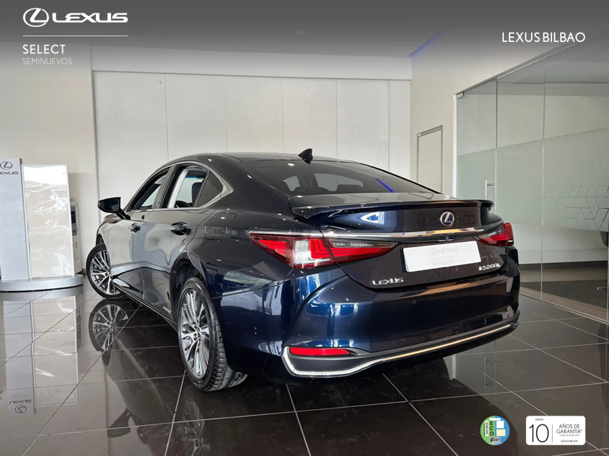 Lexus - ES 300