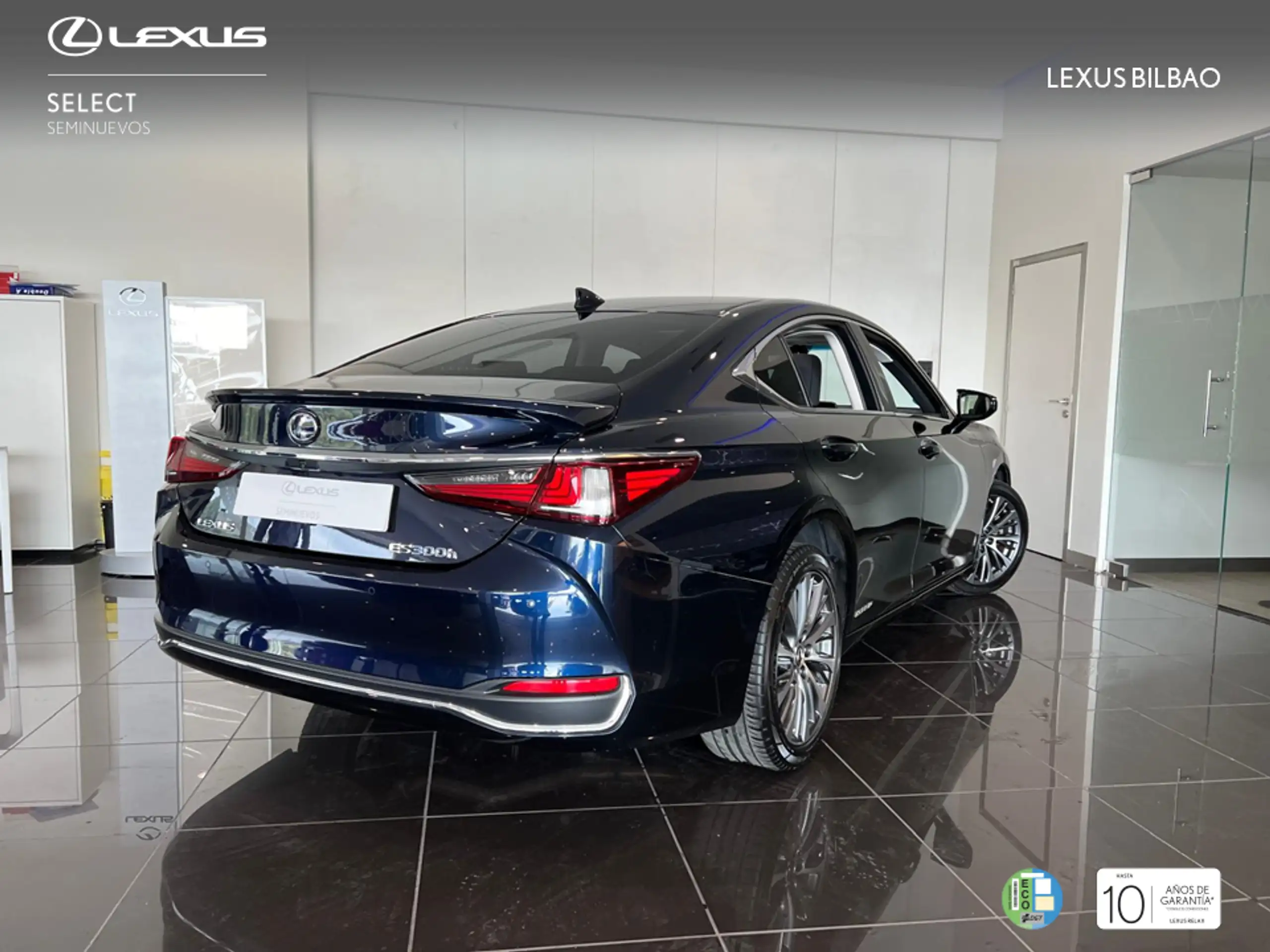 Lexus - ES 300